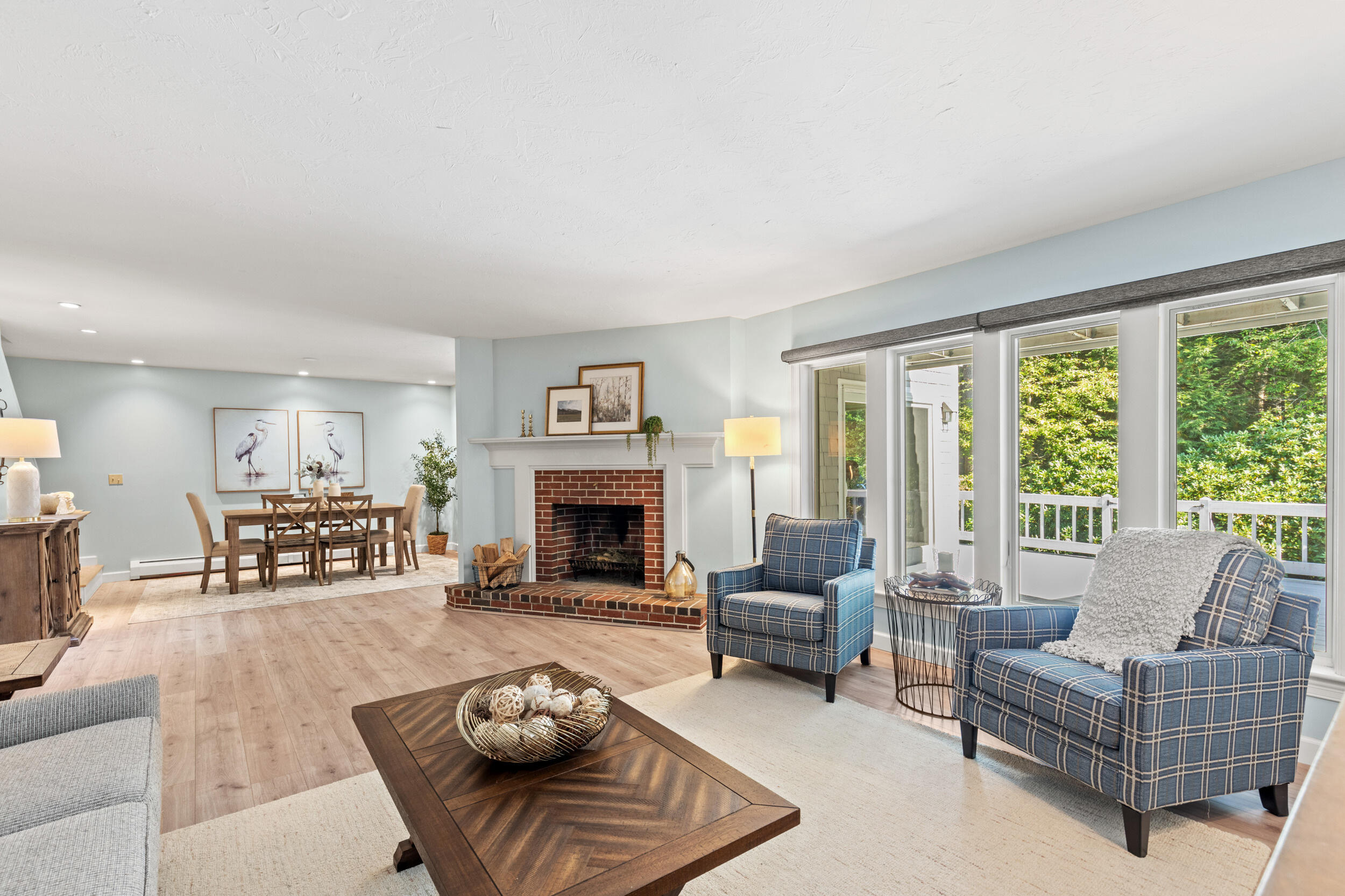 12 Blueberry Road, 12
