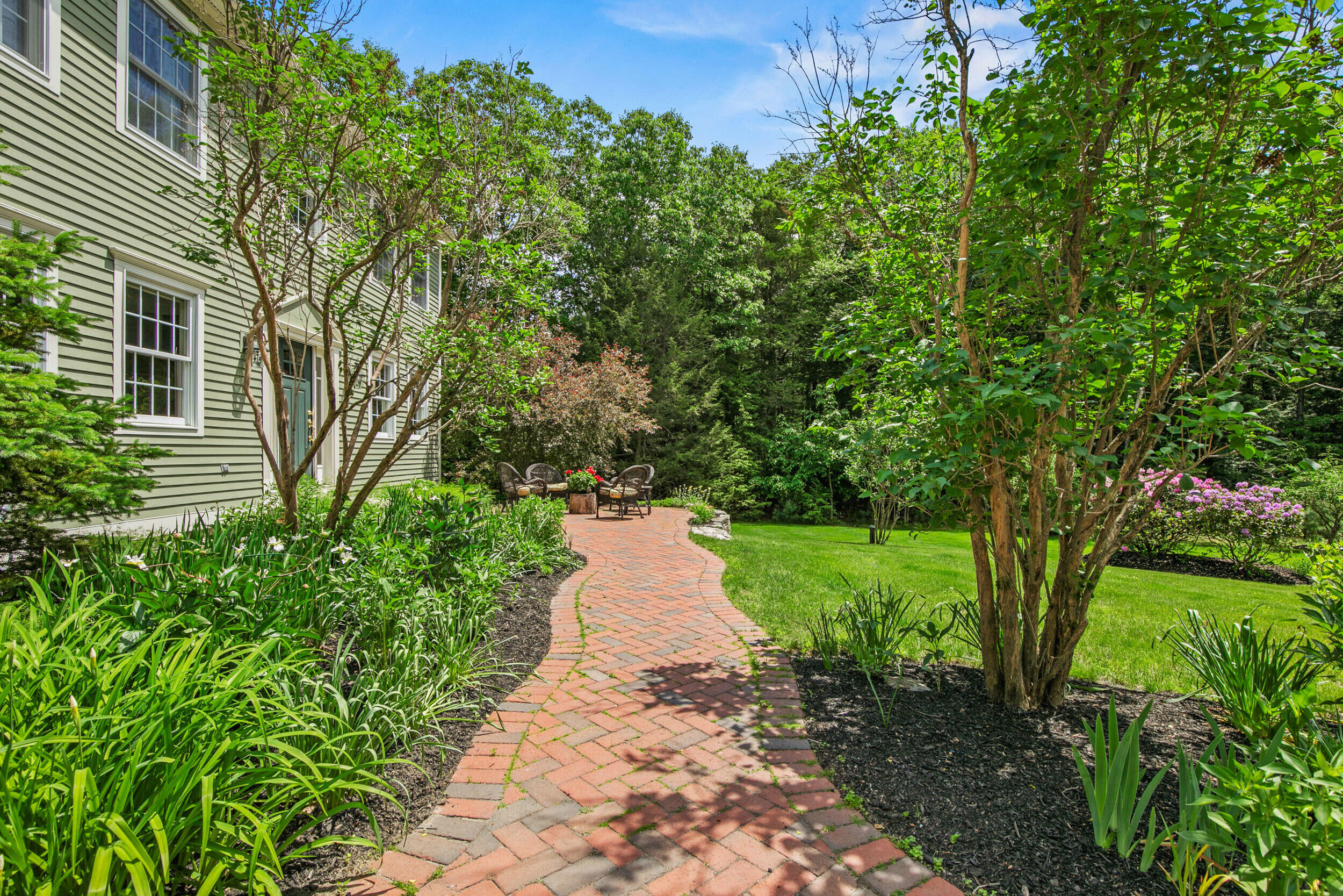 25 Olivia Lane