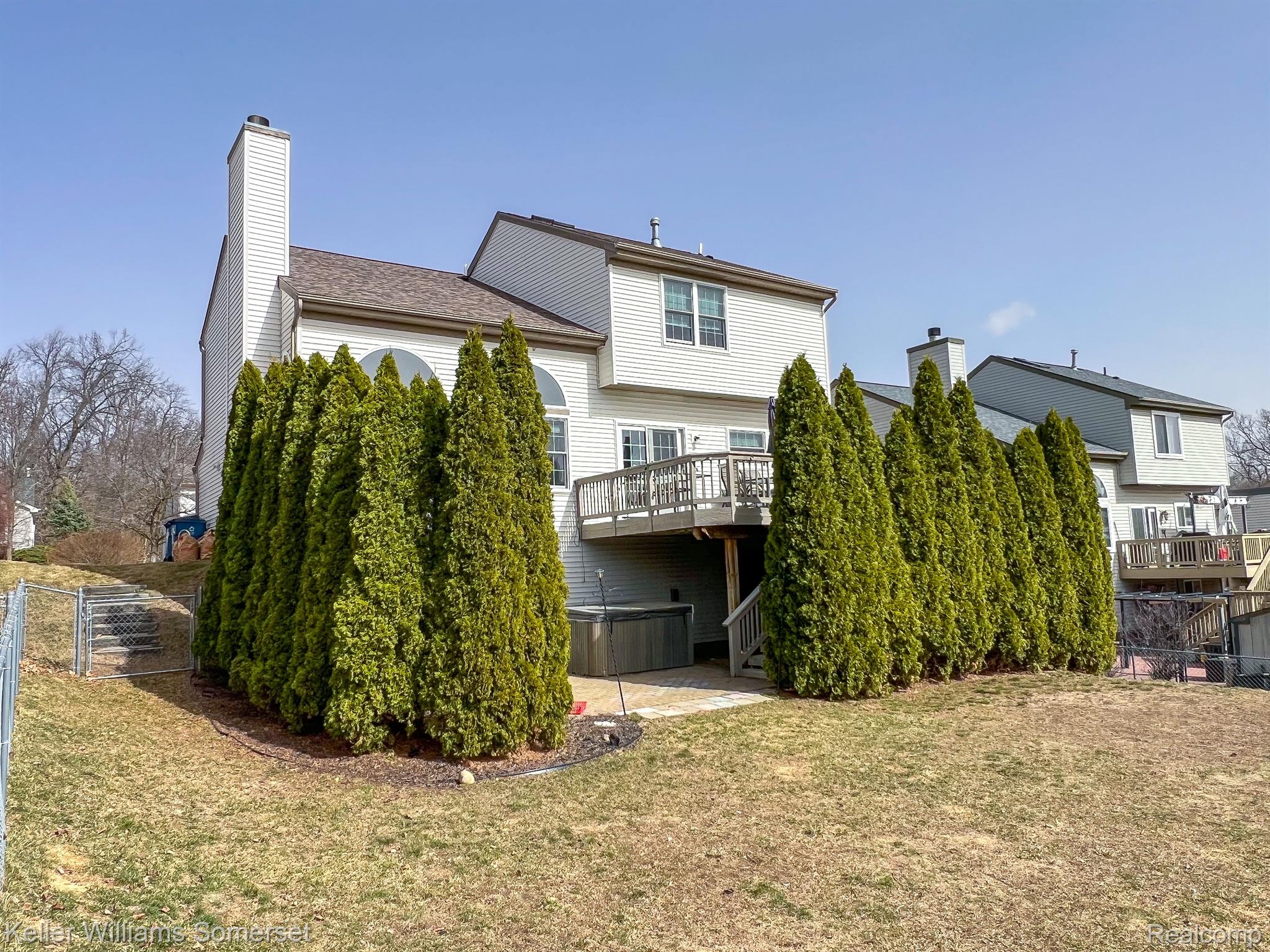 3408 HILLTOP Drive
