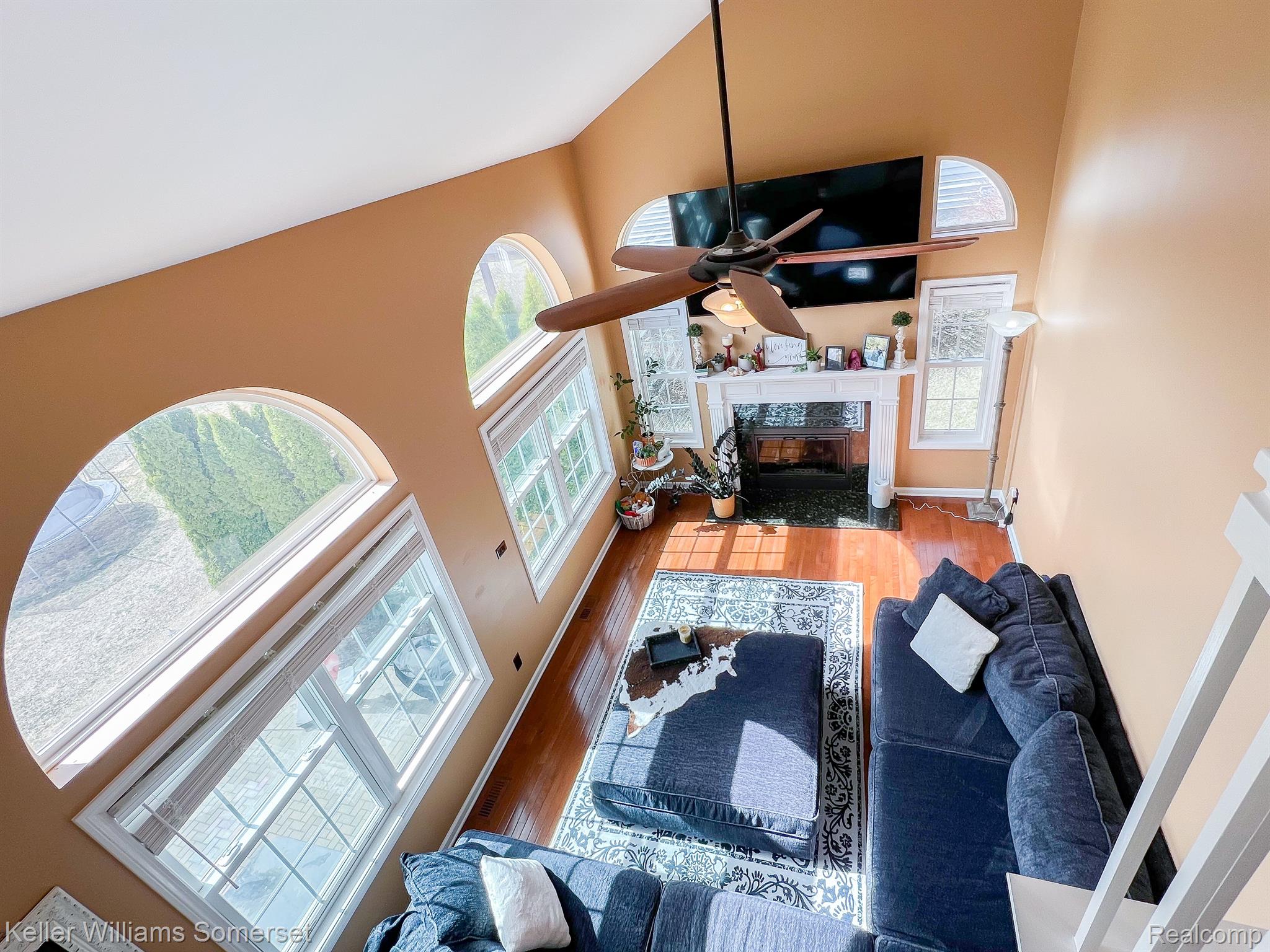 3408 HILLTOP Drive
