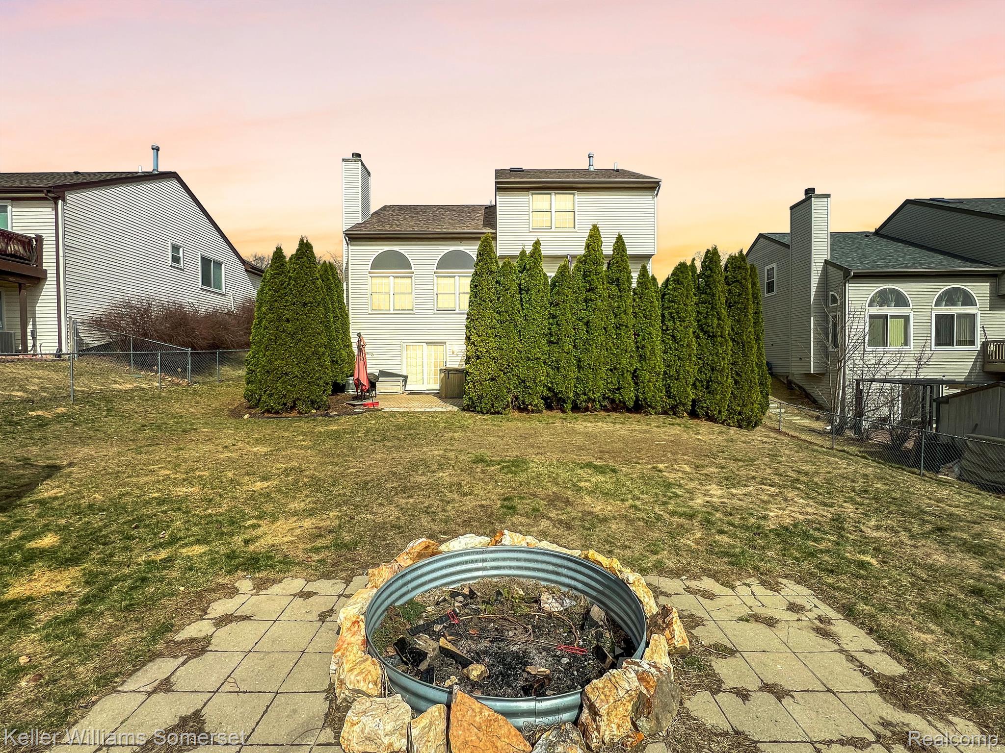 3408 HILLTOP Drive