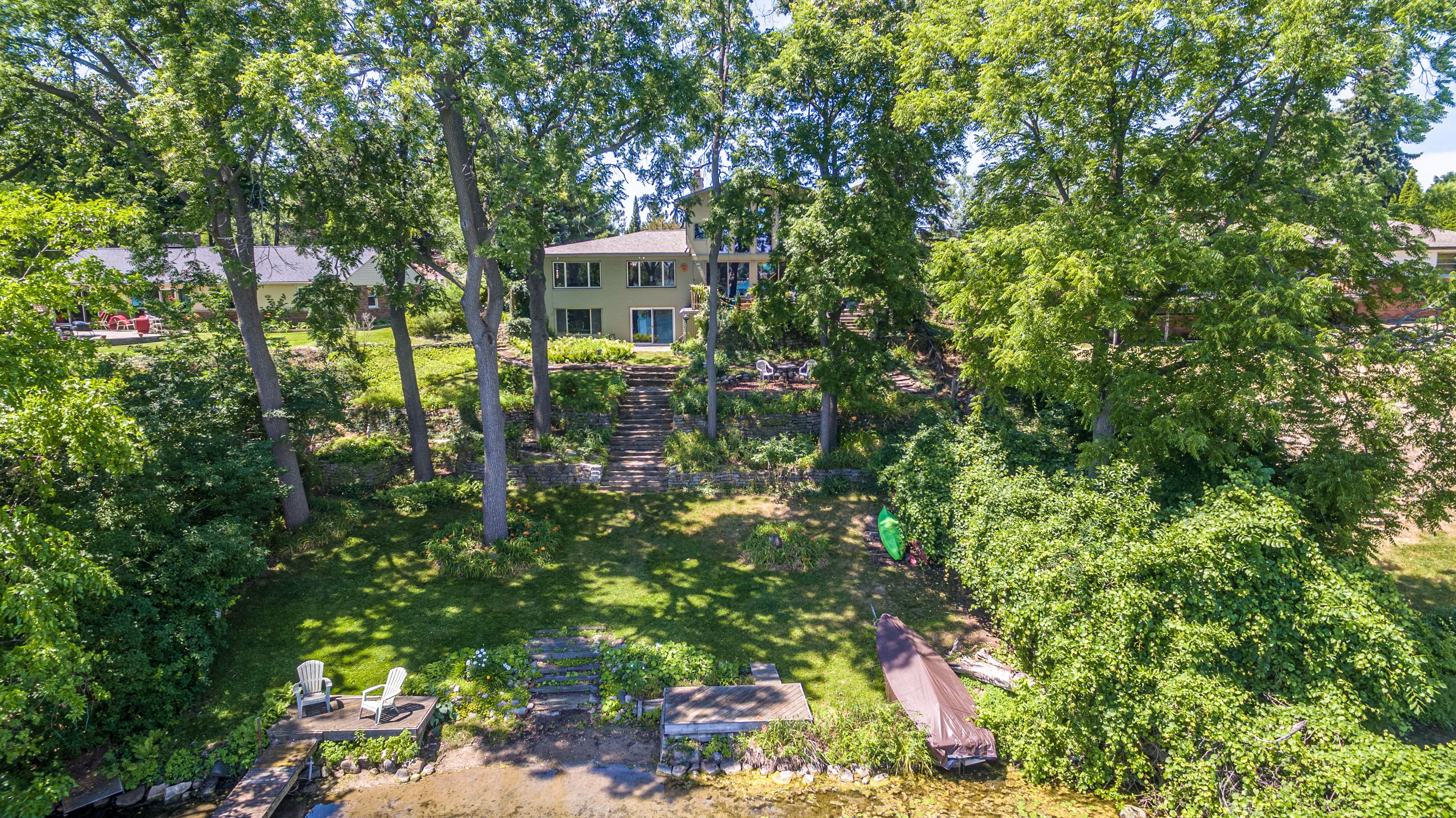 2236 S HAMMOND LAKE Road