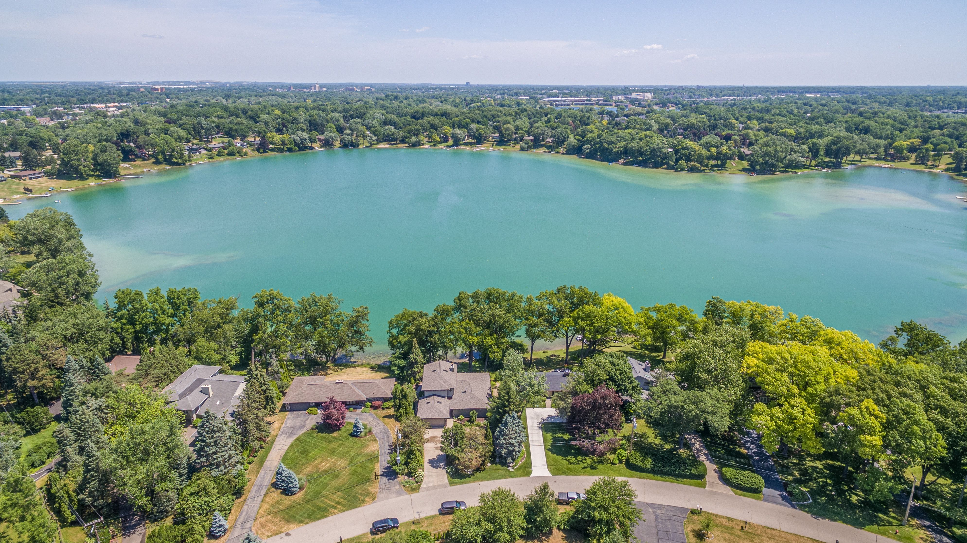 2236 S HAMMOND LAKE Road