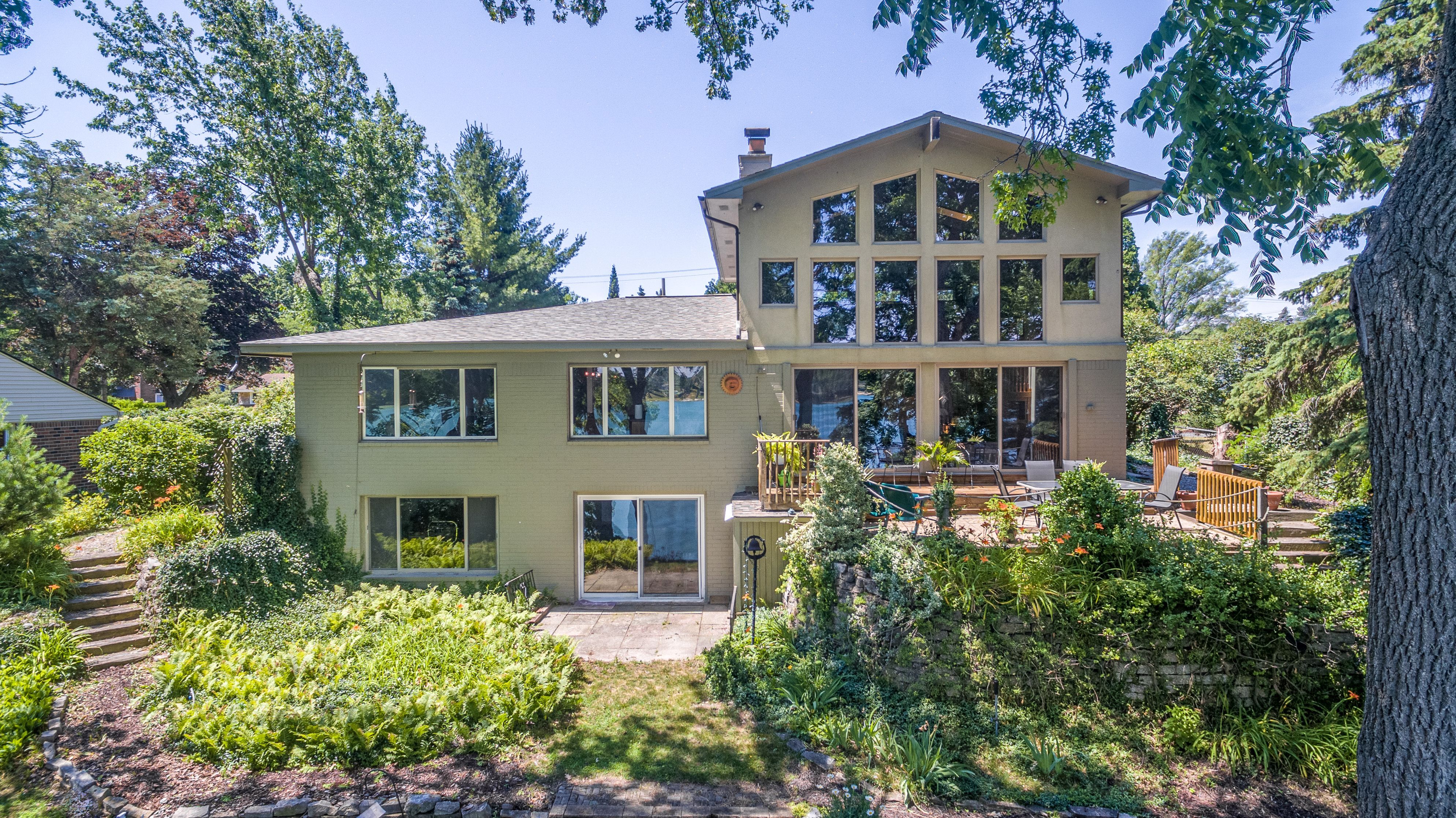 2236 S HAMMOND LAKE Road