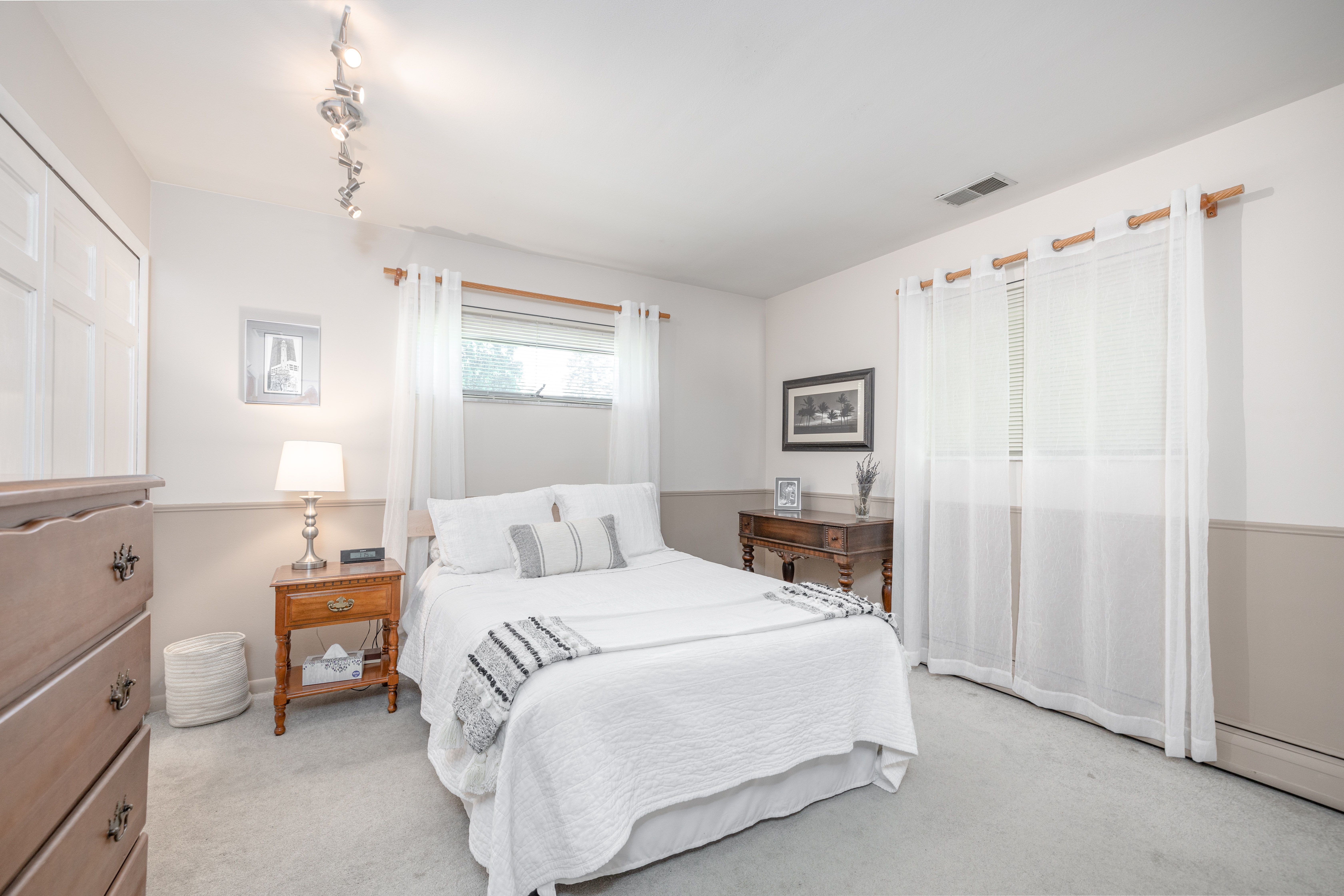 2236 S HAMMOND LAKE Road