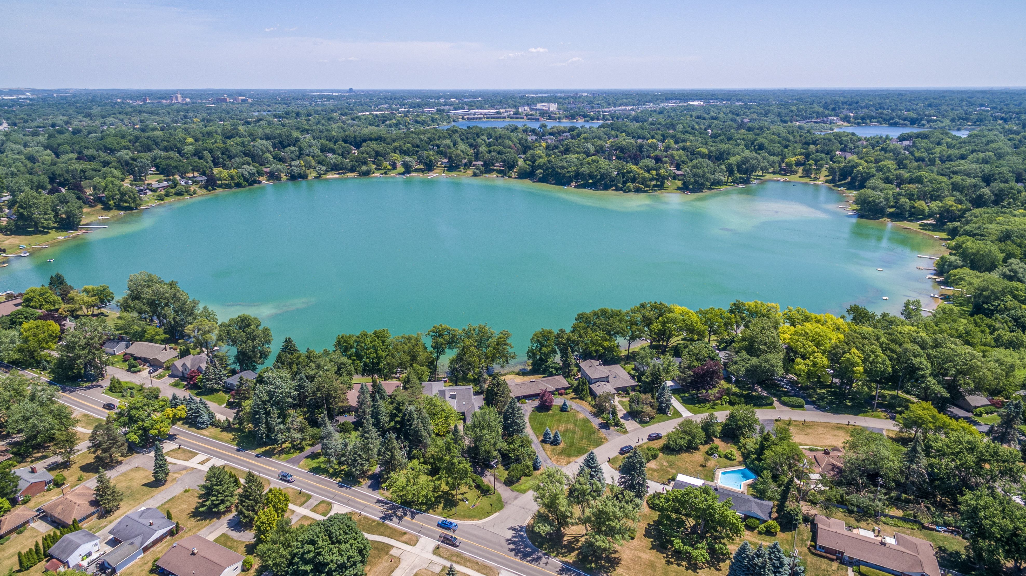 2236 S HAMMOND LAKE Road