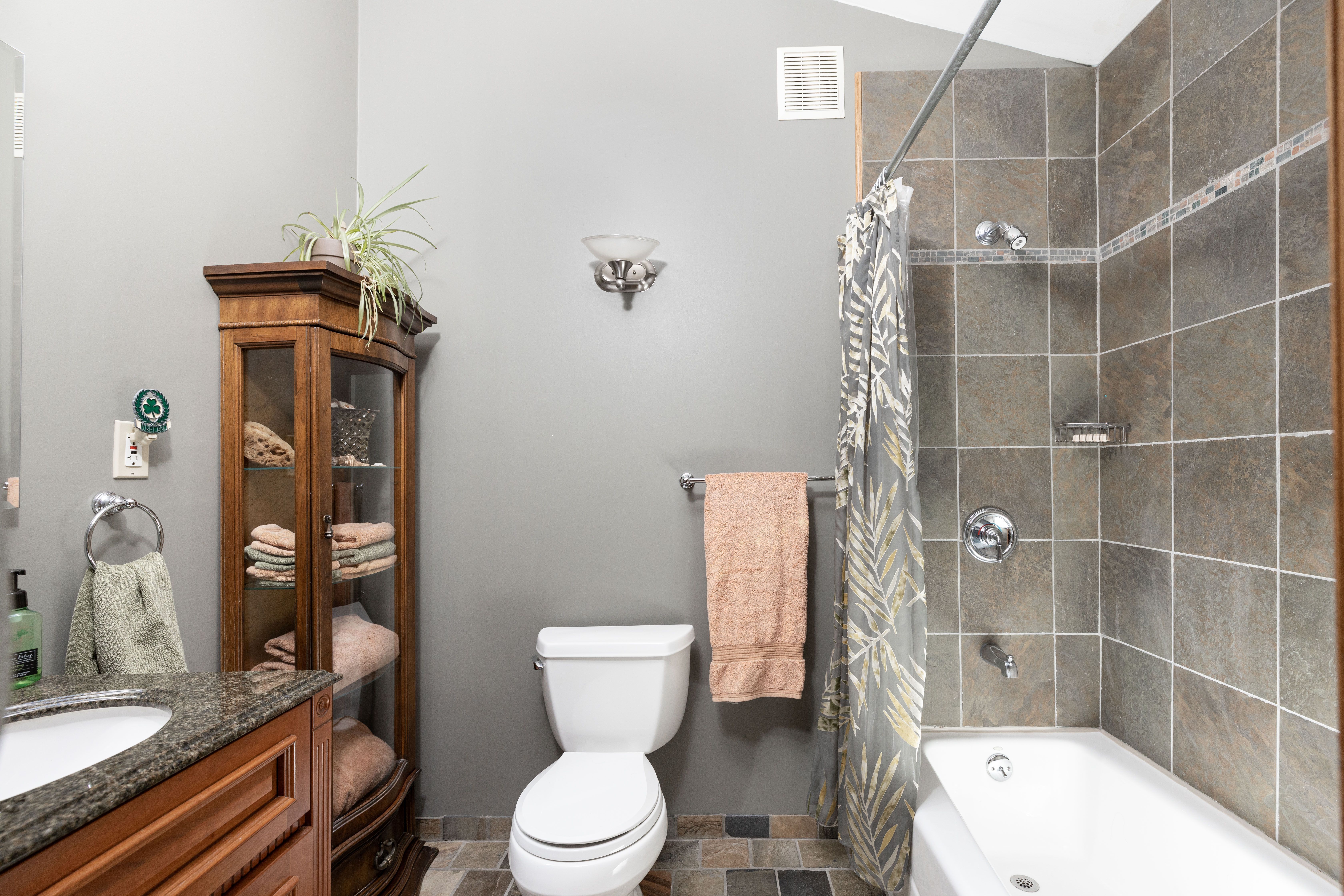 2236 S HAMMOND LAKE Road