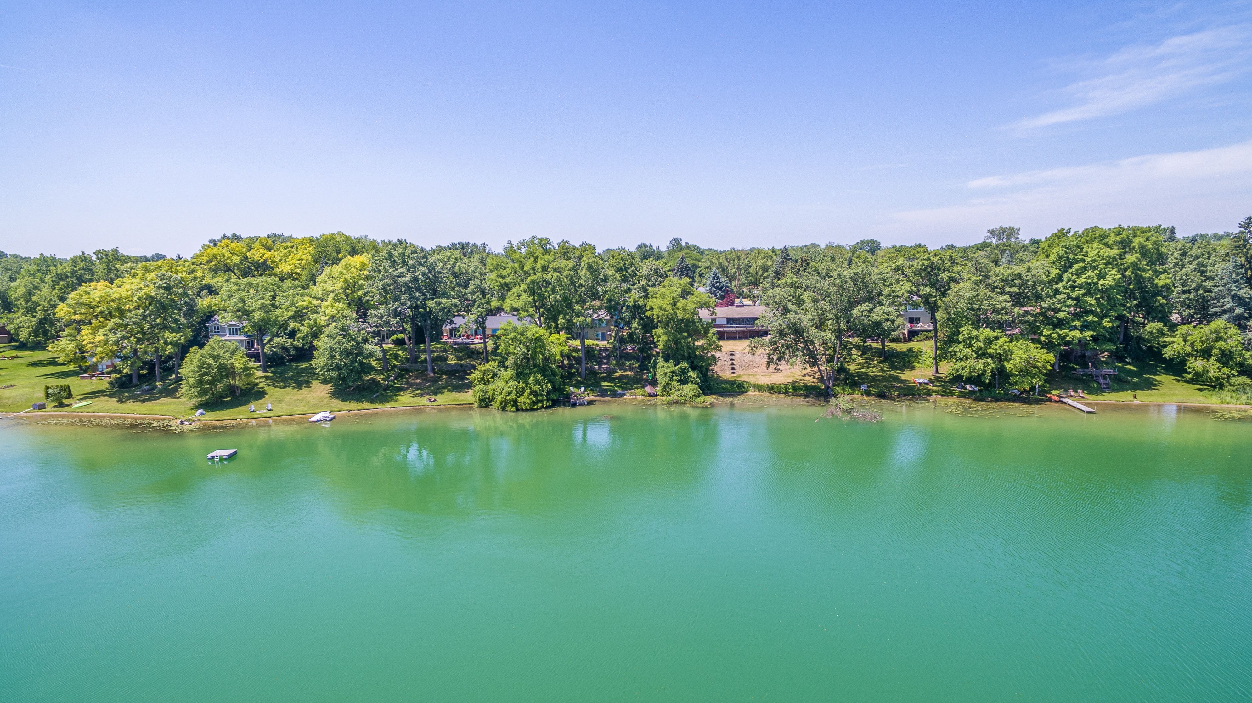 2236 S HAMMOND LAKE Road