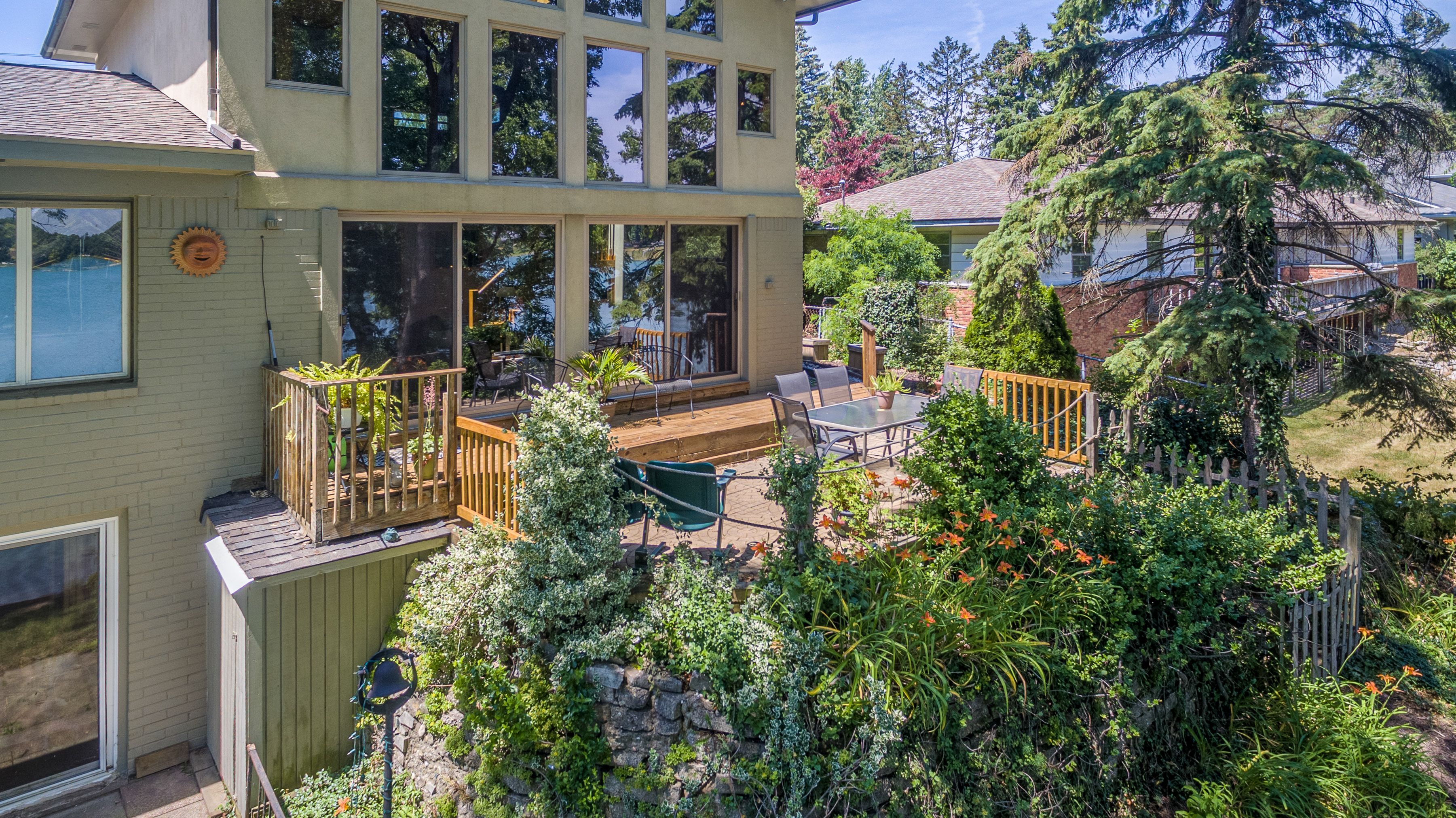 2236 S HAMMOND LAKE Road