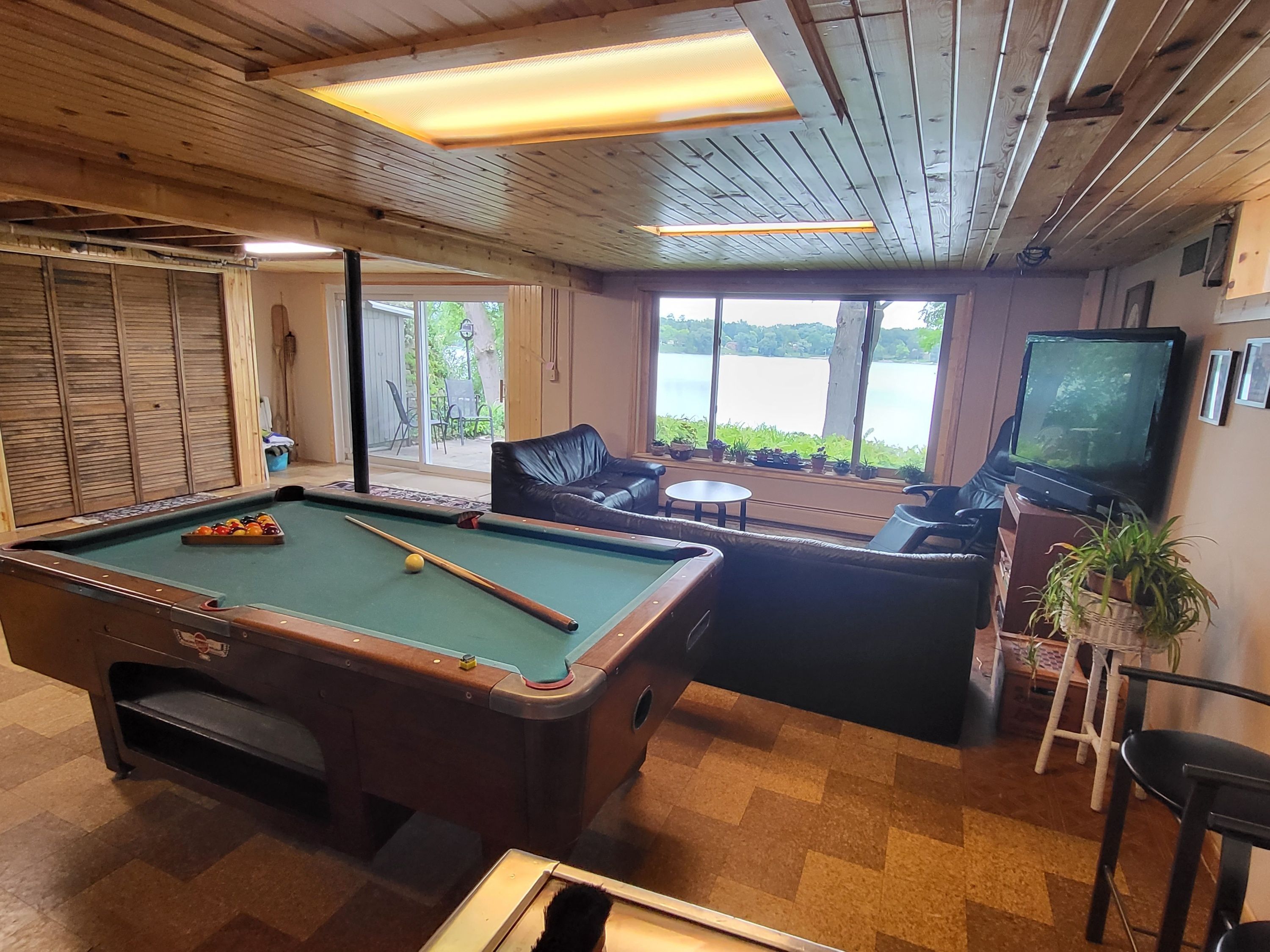 2236 S HAMMOND LAKE Road