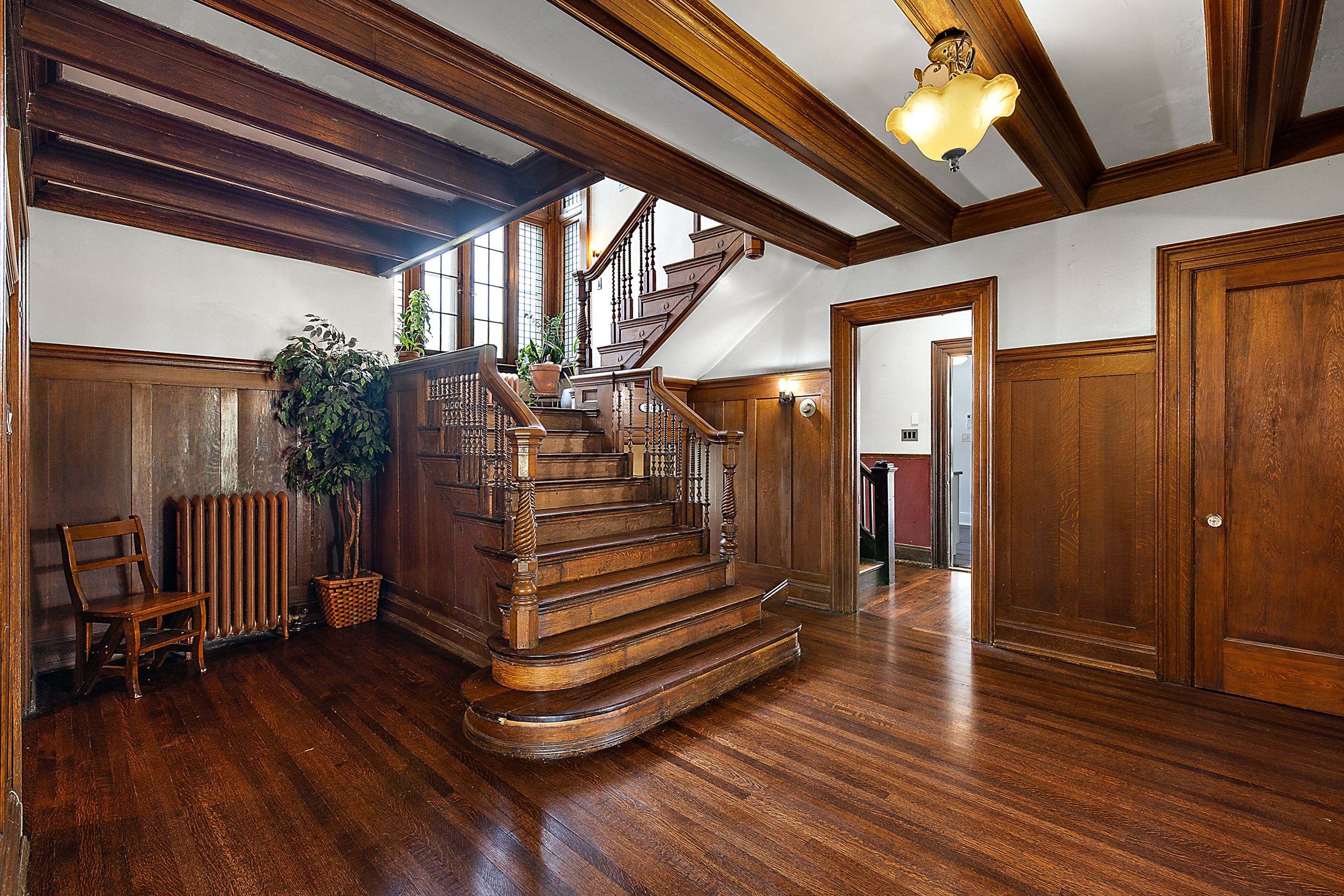 115 CHICAGO Boulevard