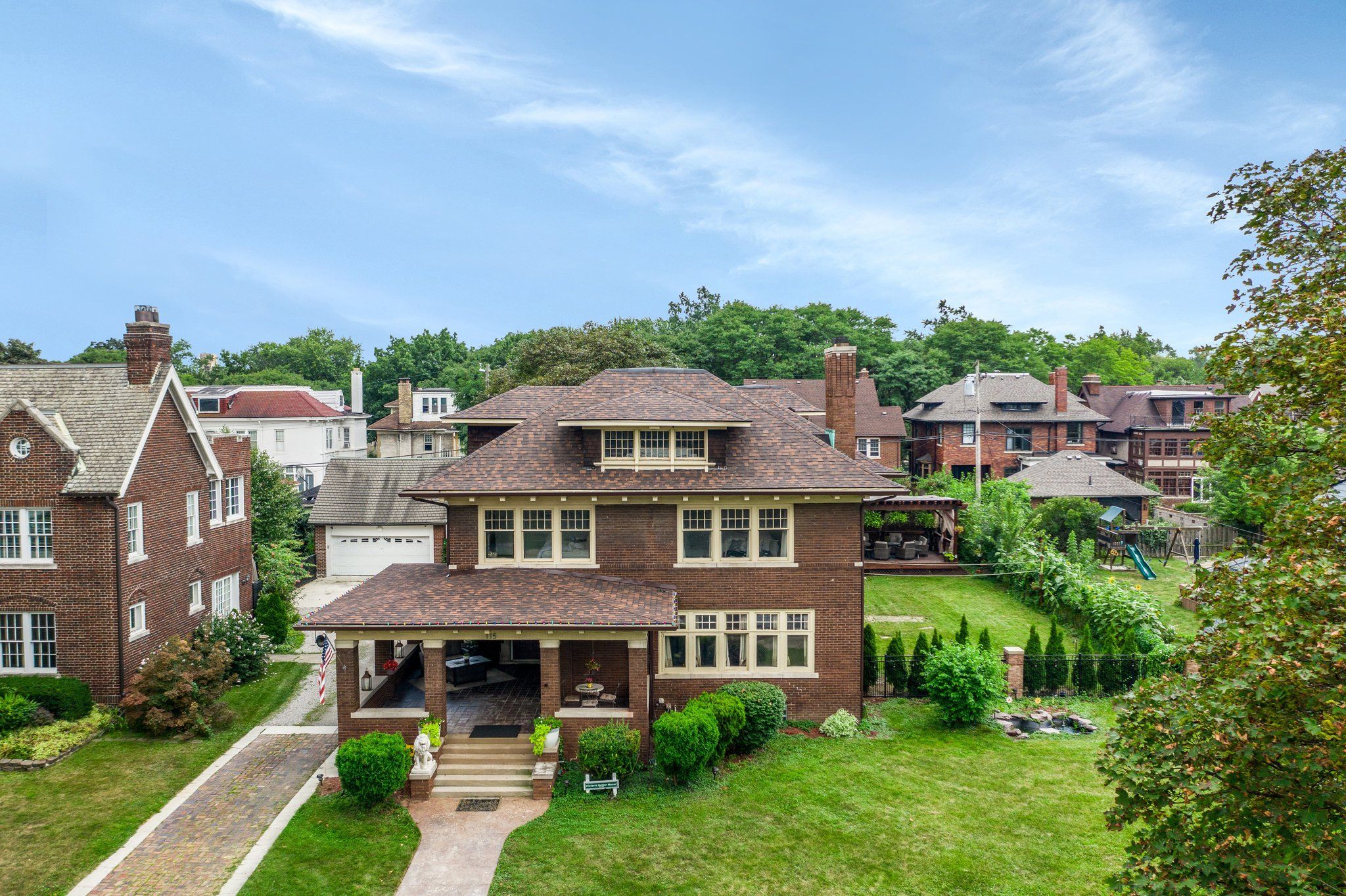 115 CHICAGO Boulevard