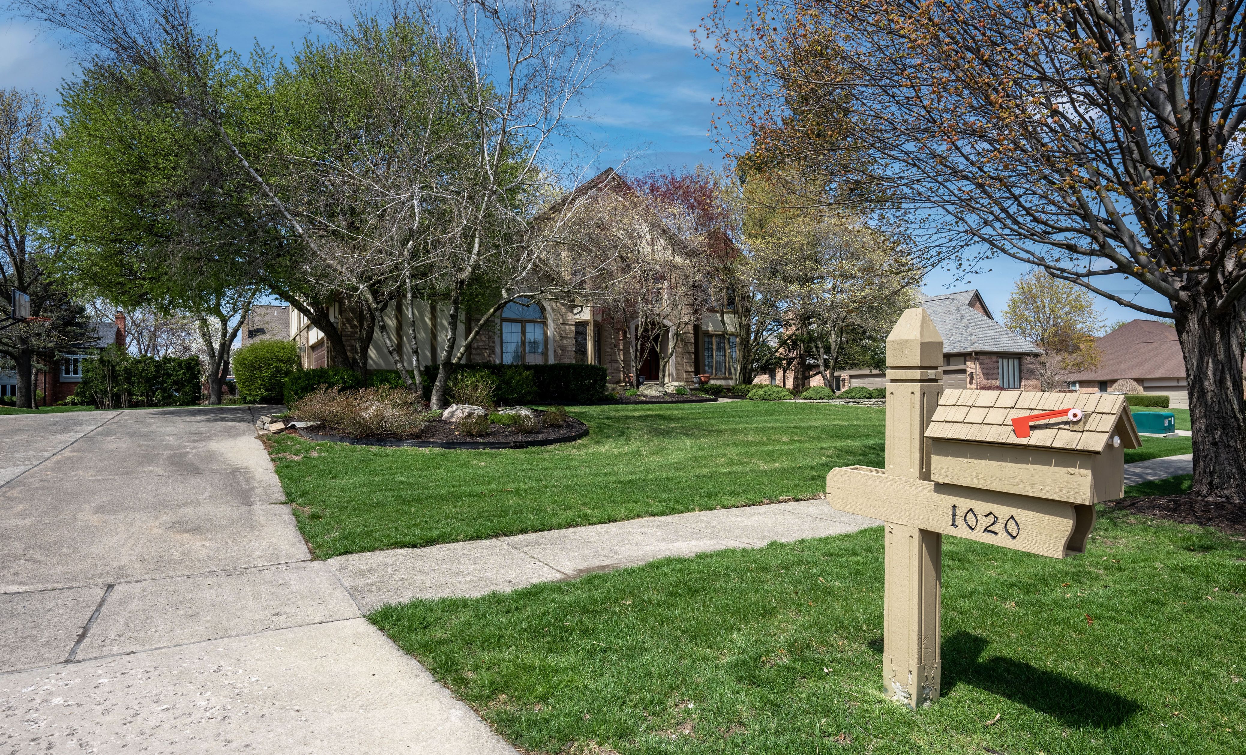 1020 STONY POINTE Boulevard