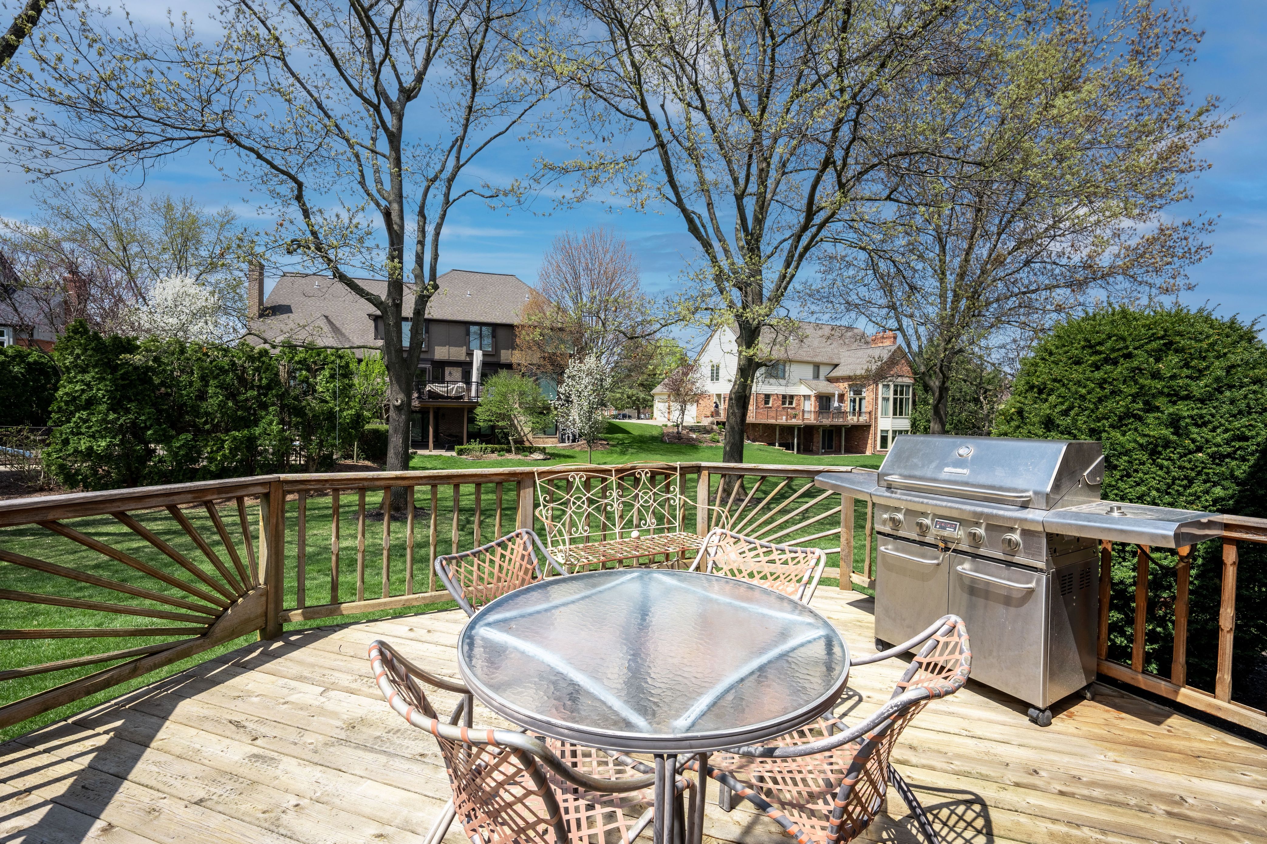 1020 STONY POINTE Boulevard