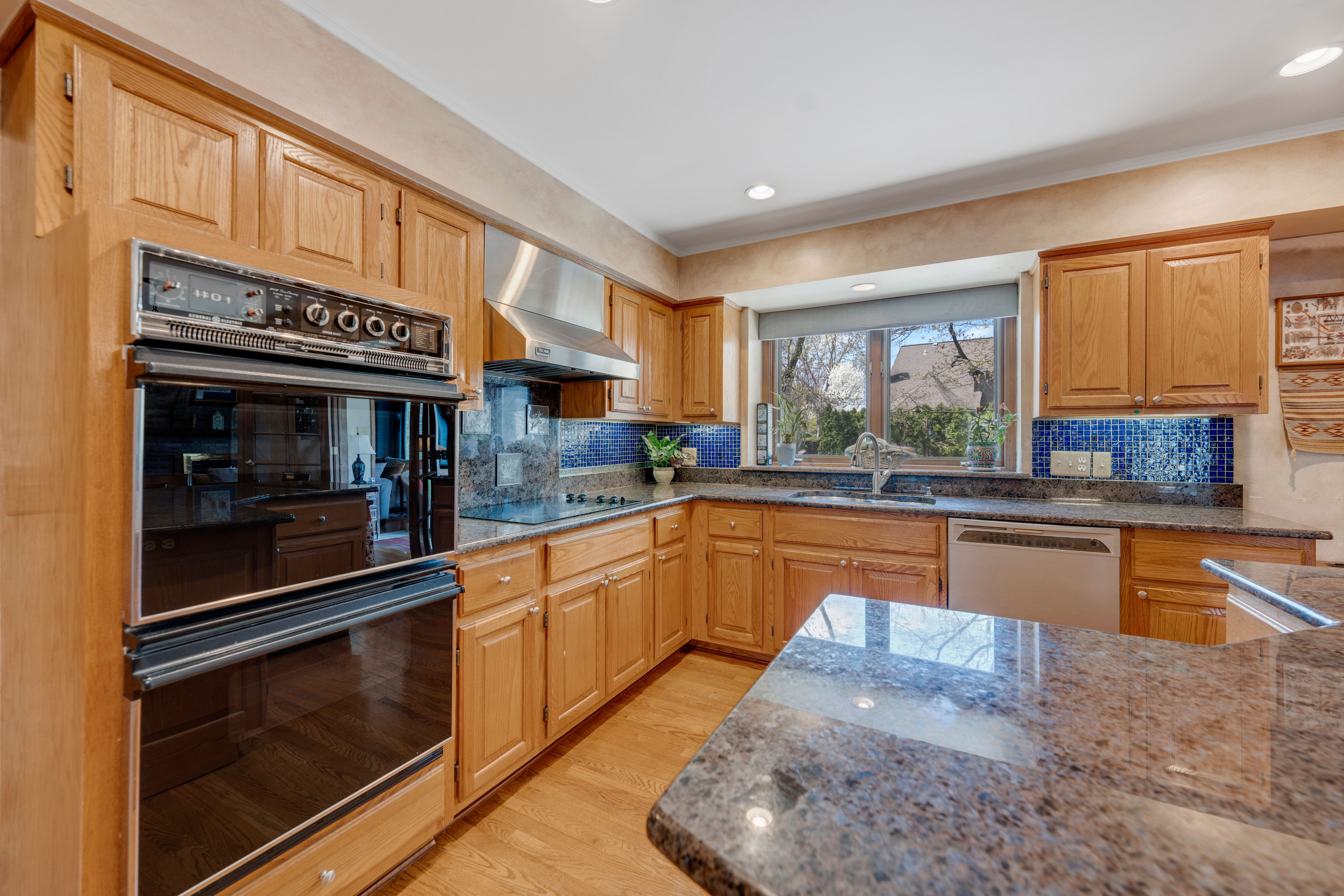 1020 STONY POINTE Boulevard