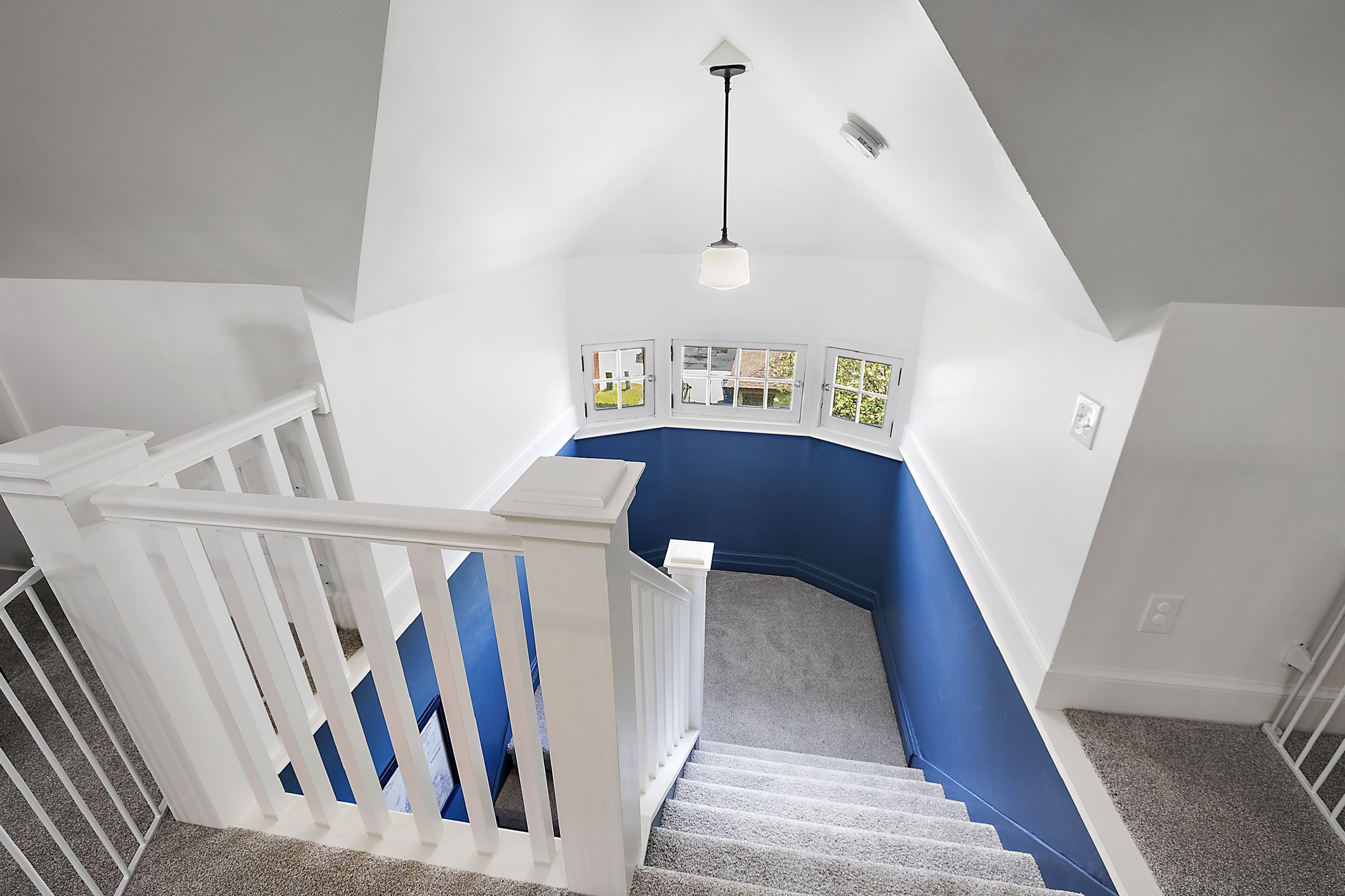 667 W BETHUNE Street