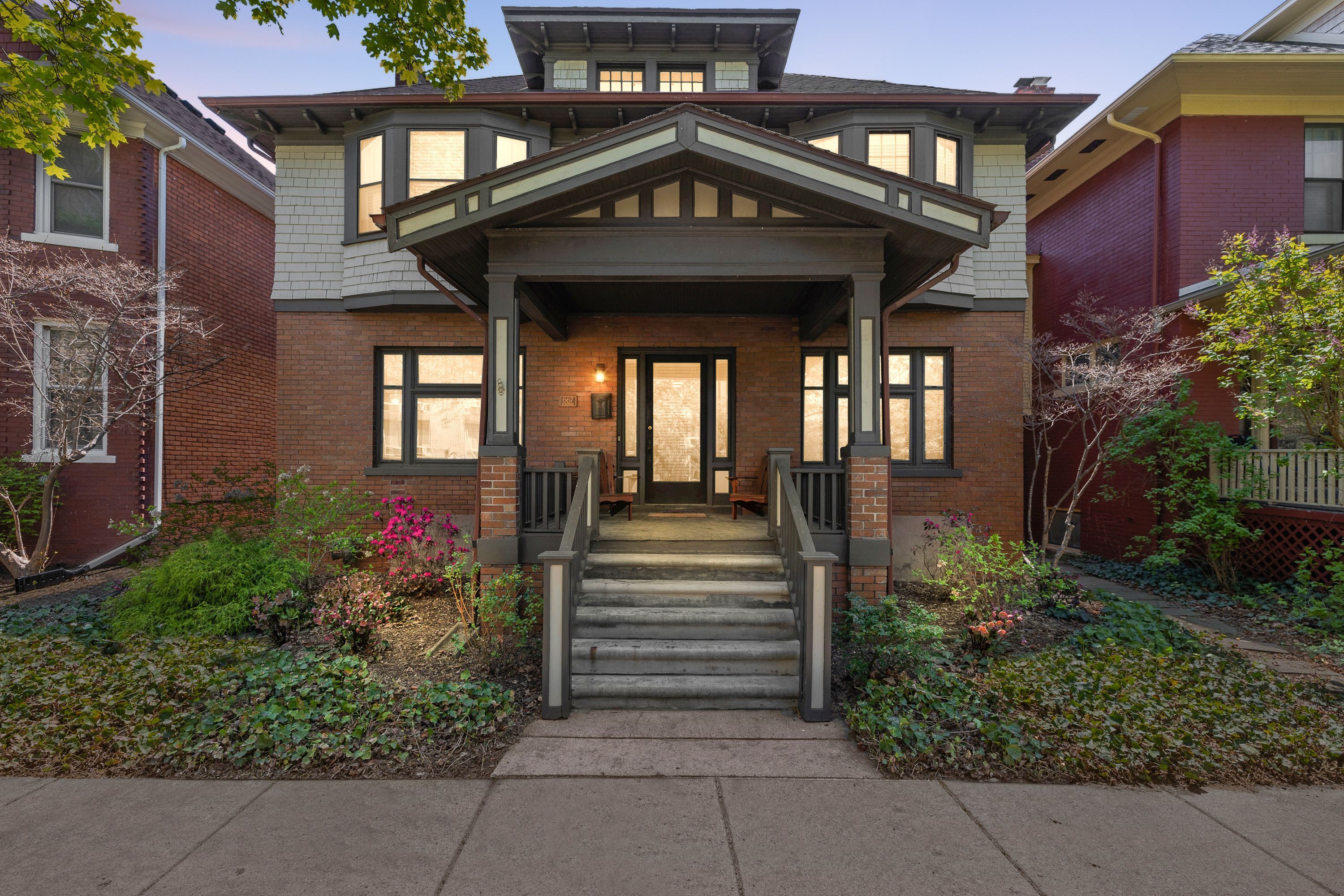 667 W BETHUNE Street