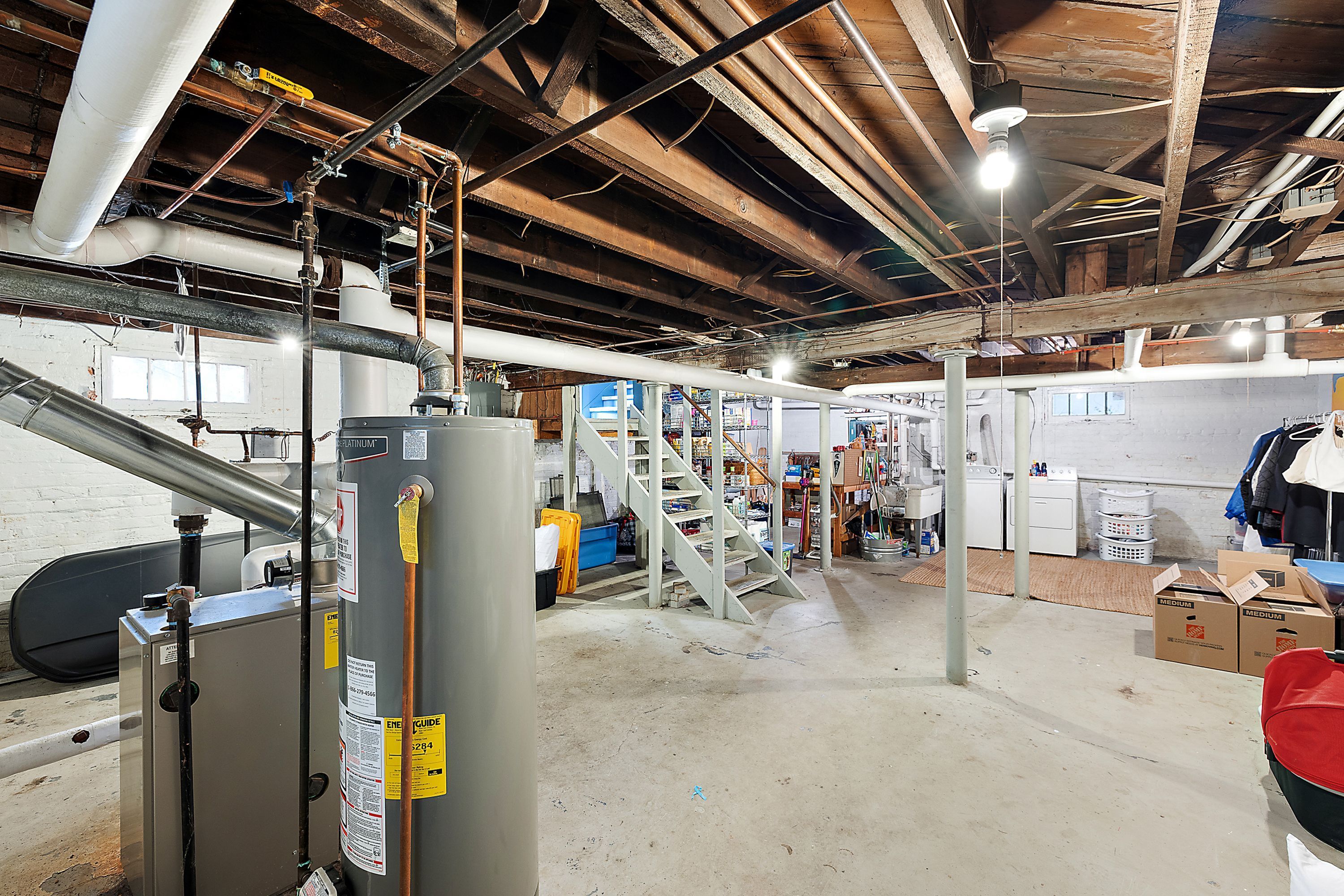 667 W BETHUNE Street