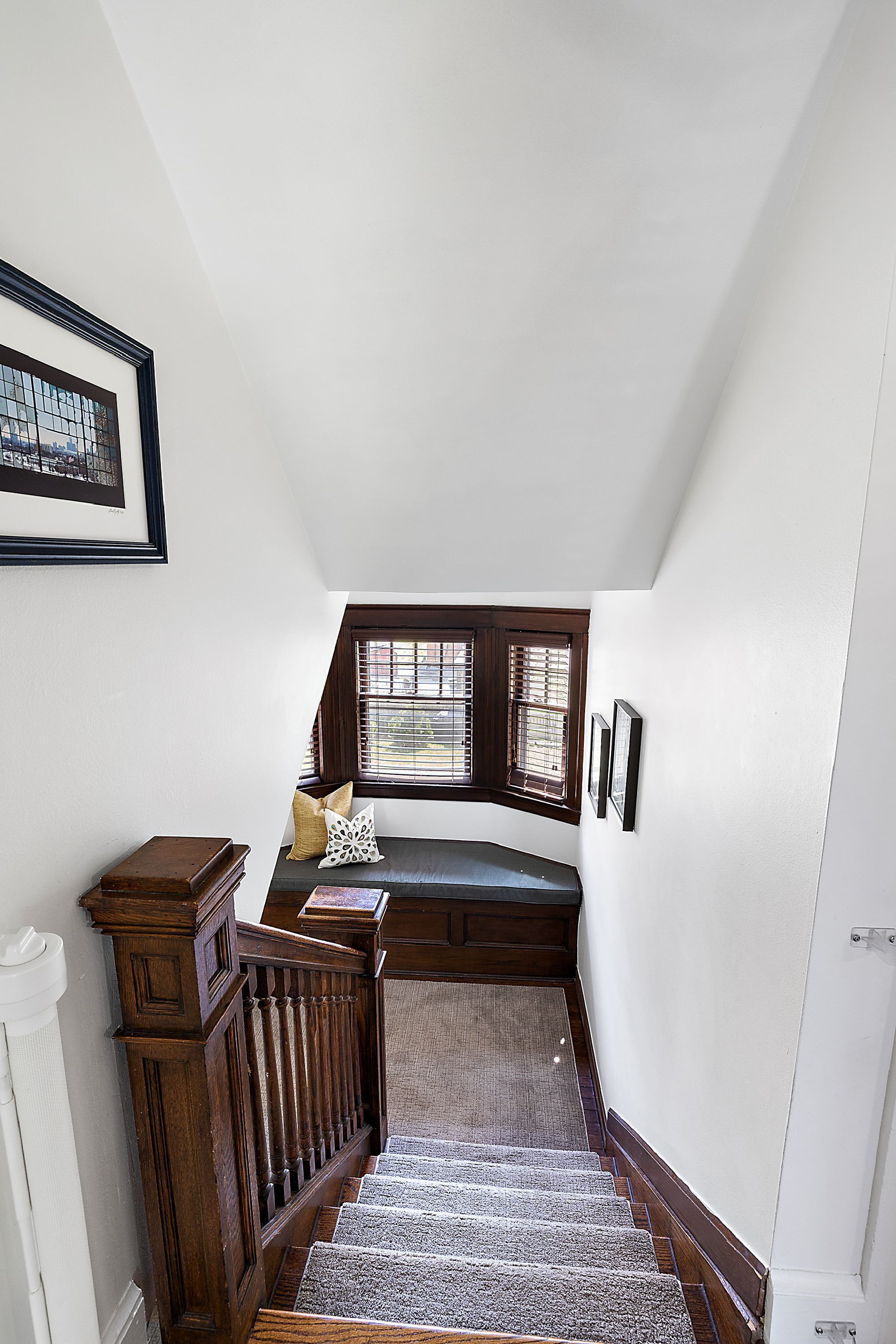 667 W BETHUNE Street