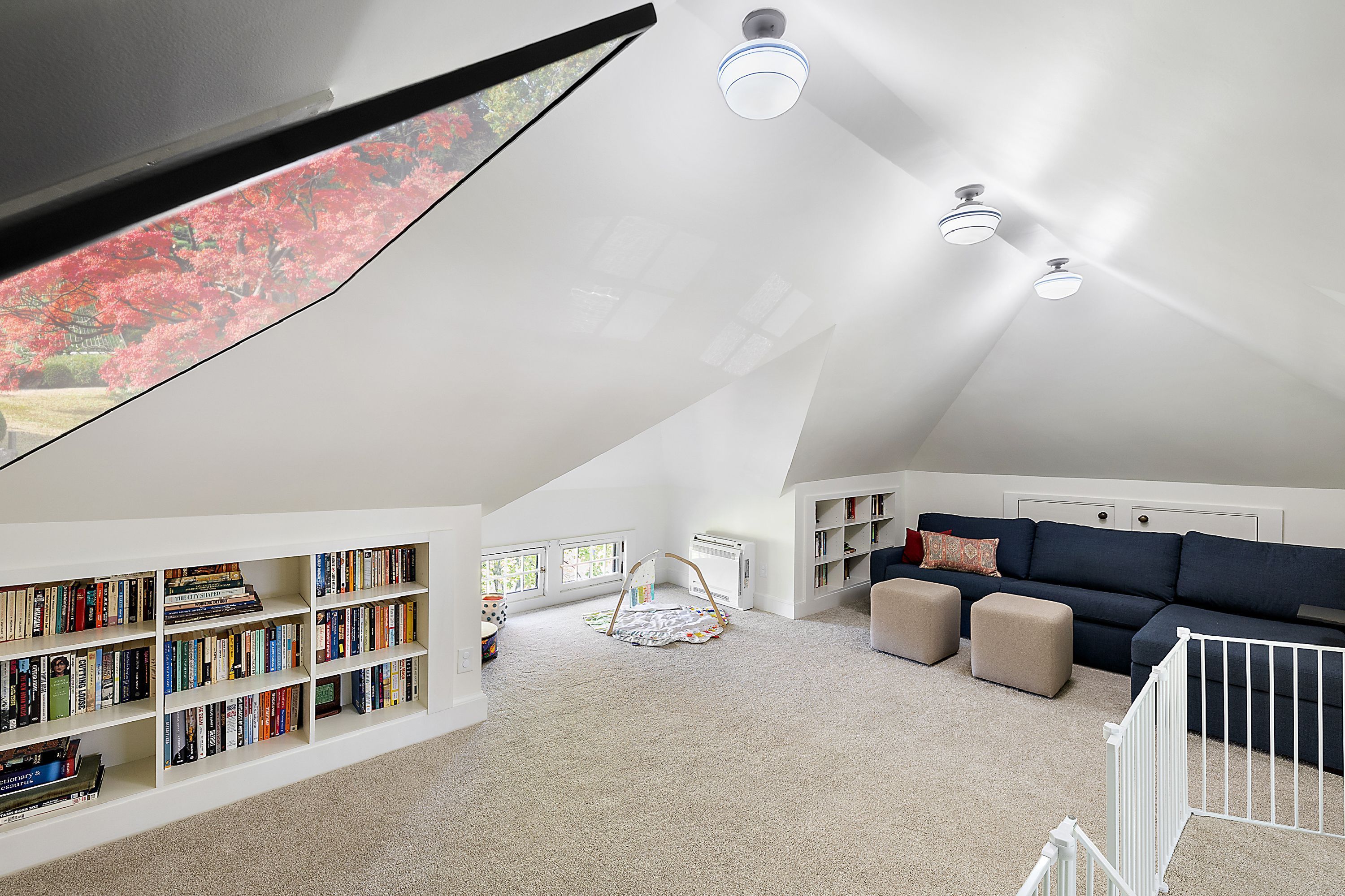 667 W BETHUNE Street