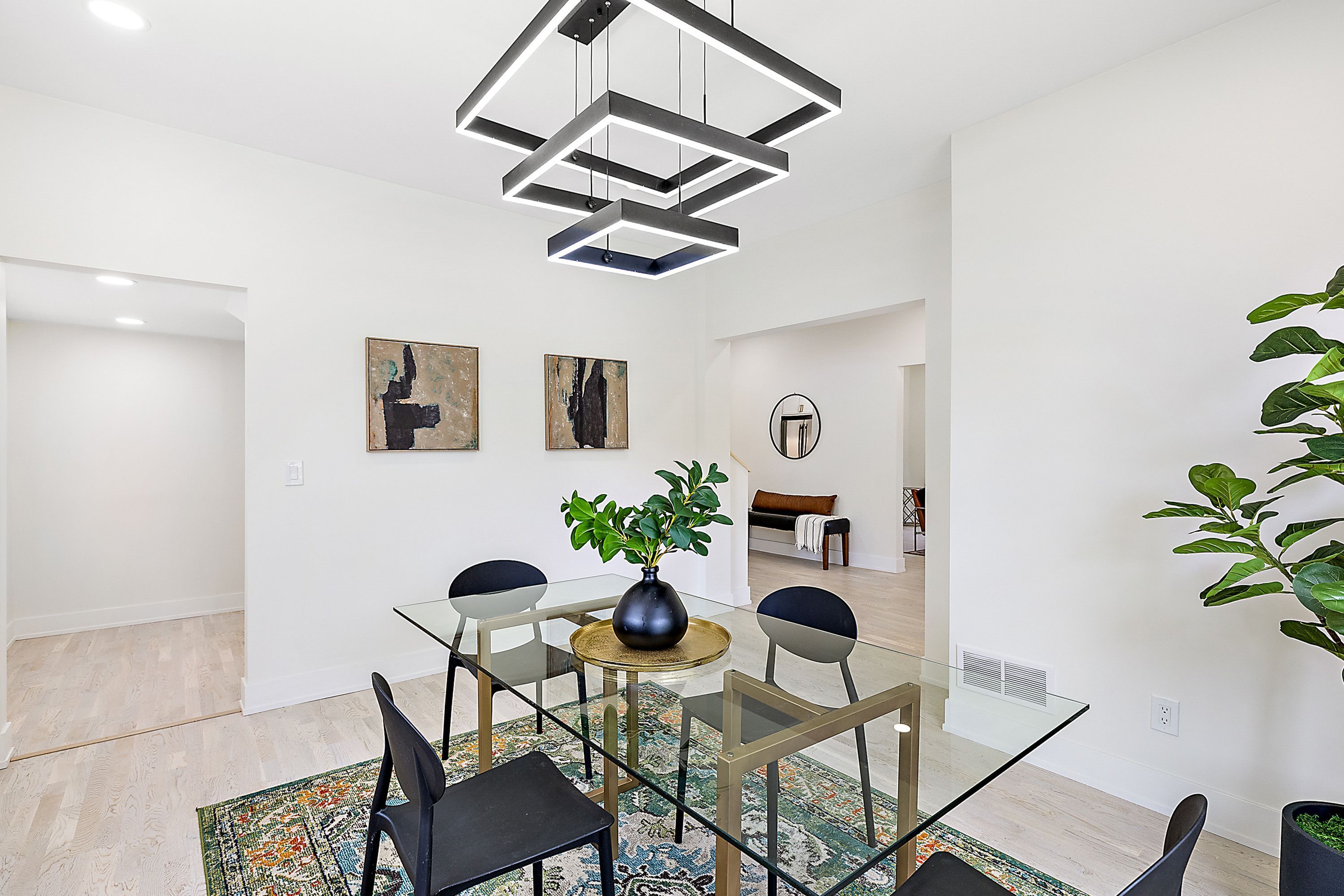 647 ARDEN PARK Boulevard