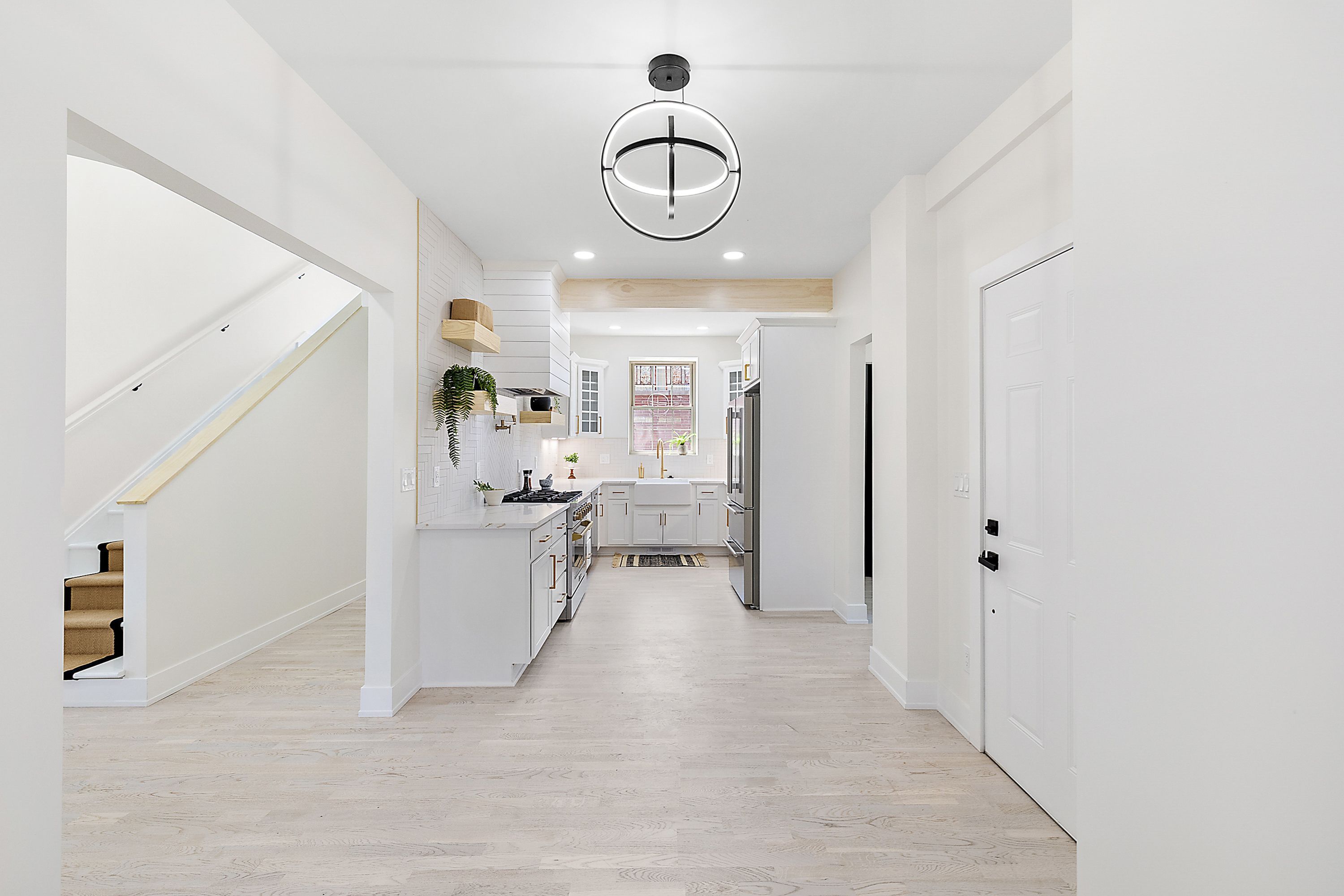 647 ARDEN PARK Boulevard