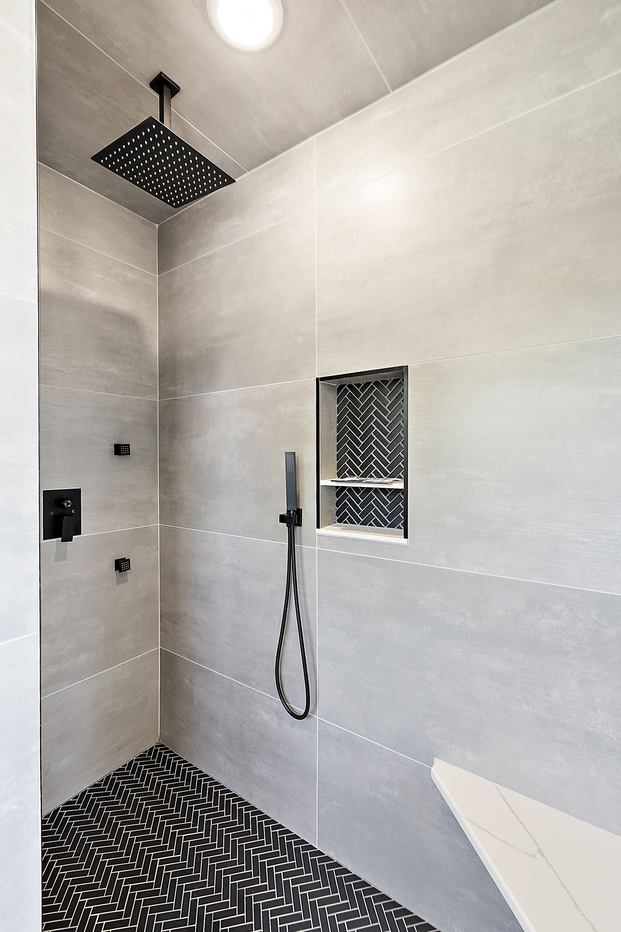 647 ARDEN PARK Boulevard