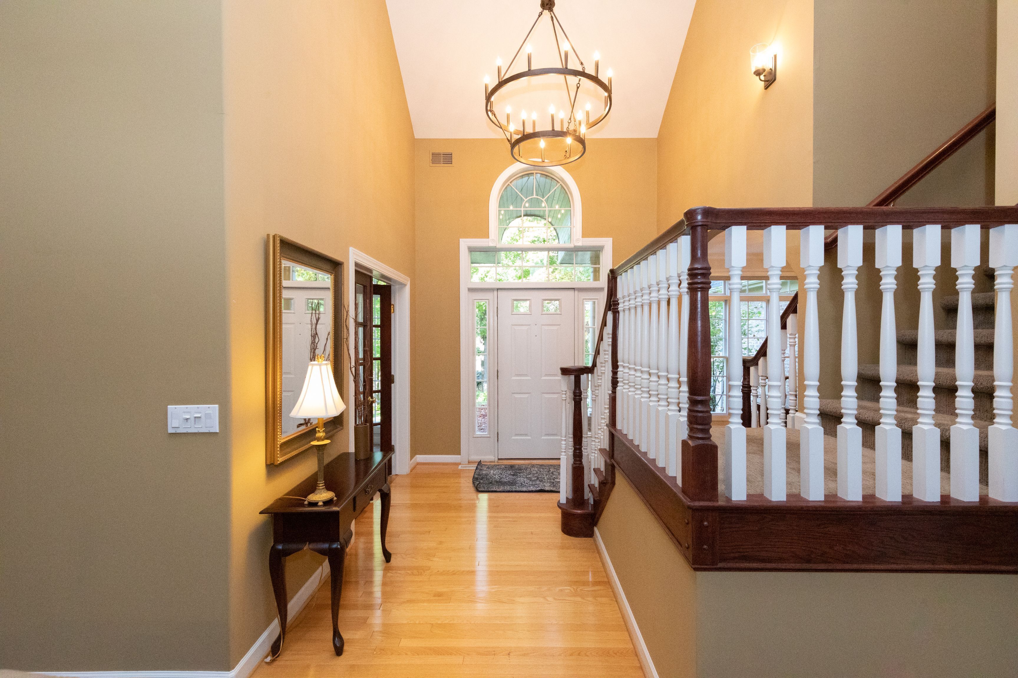 9899 CREEKWOOD Trail