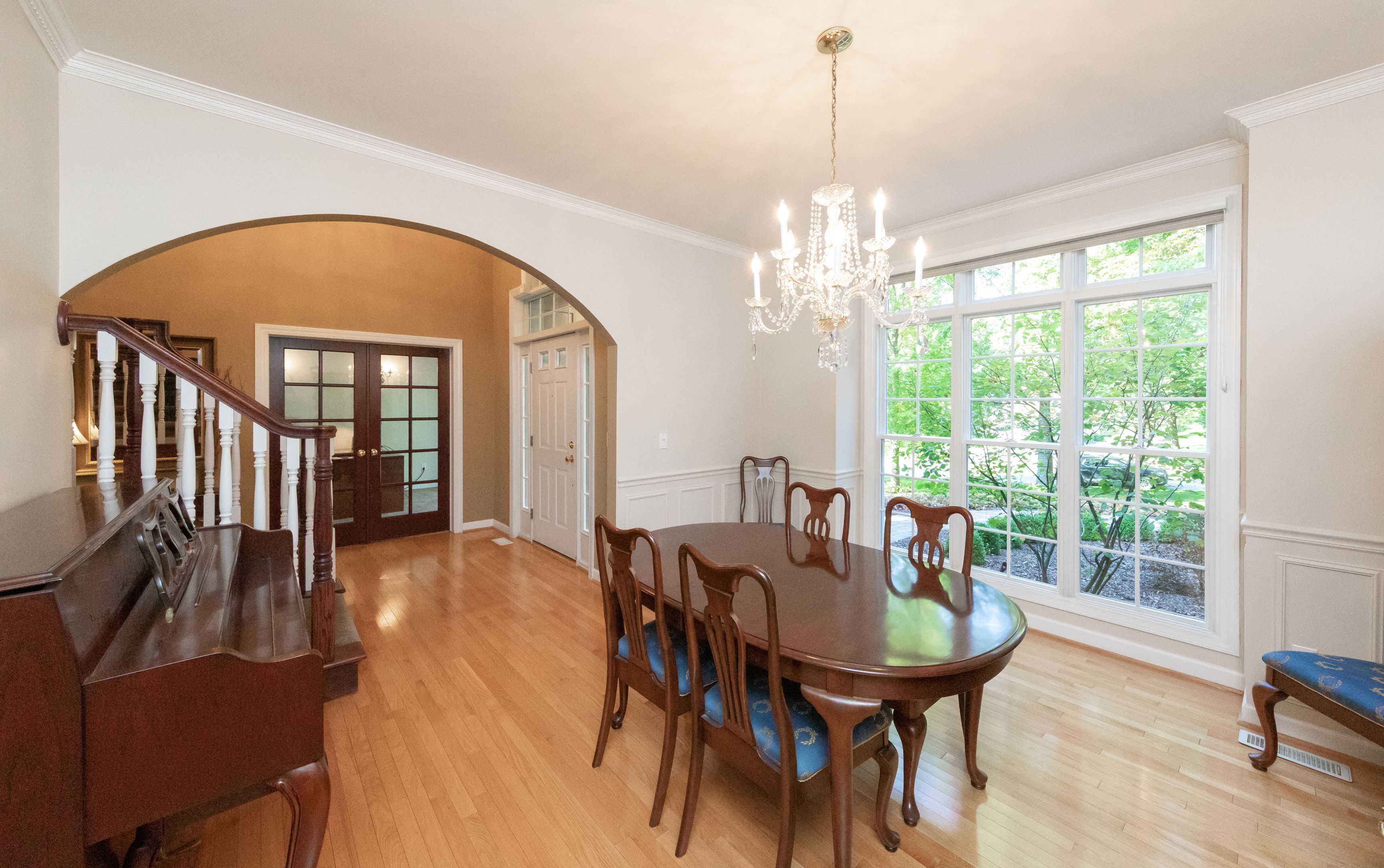 9899 CREEKWOOD Trail