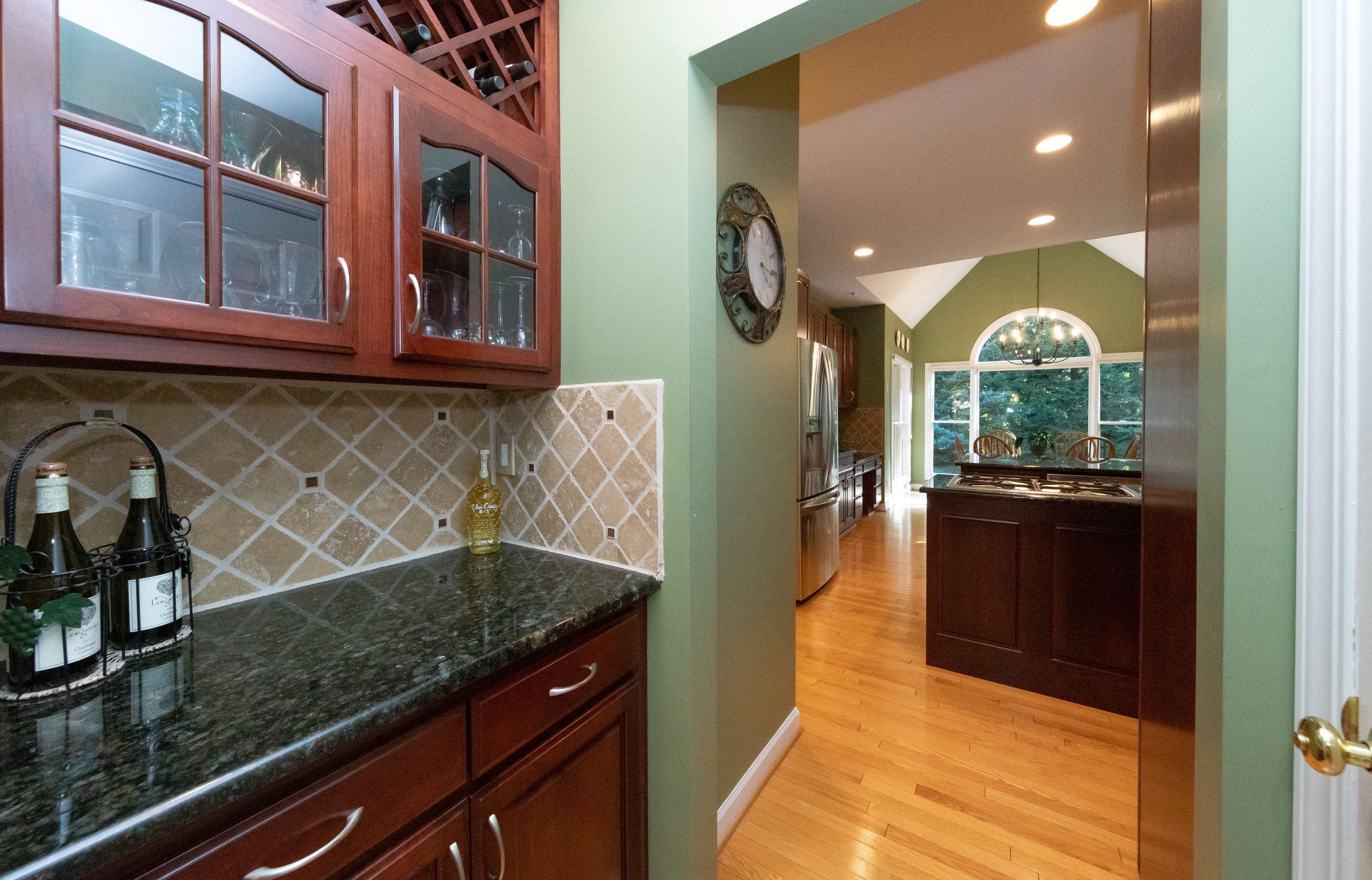 9899 CREEKWOOD Trail