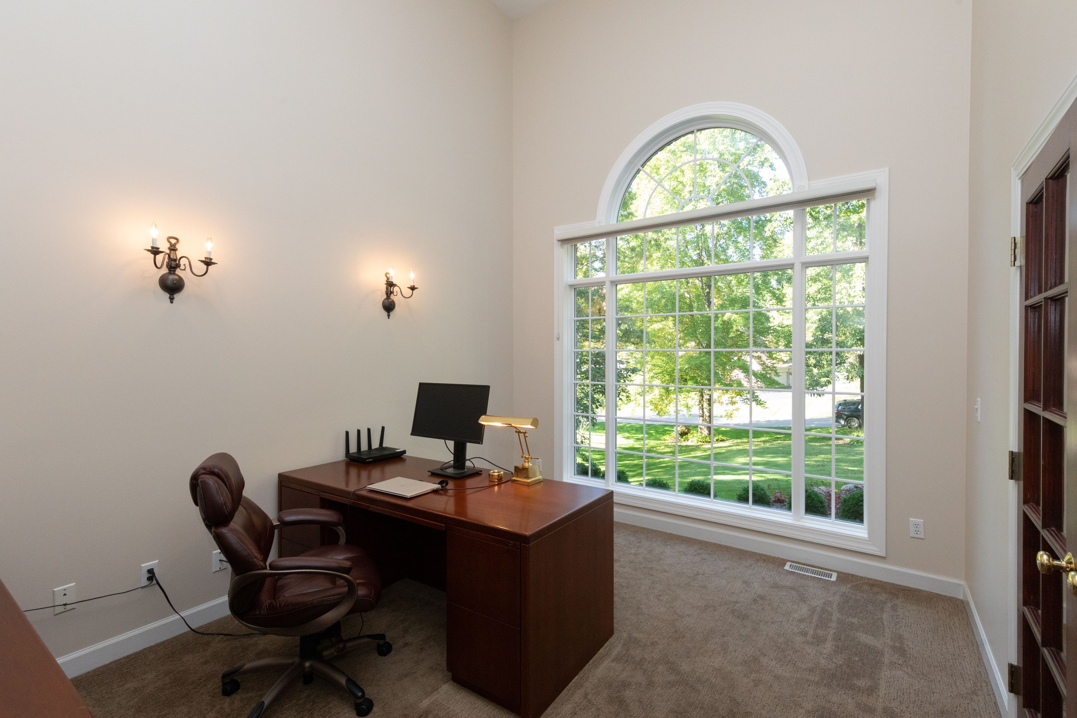 9899 CREEKWOOD Trail