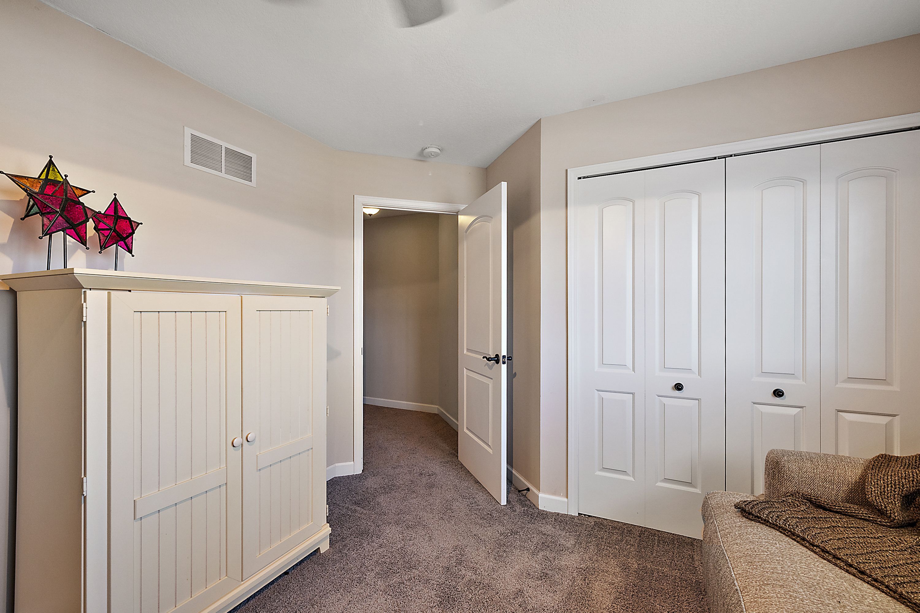 52860 WILLOWBROOK Drive