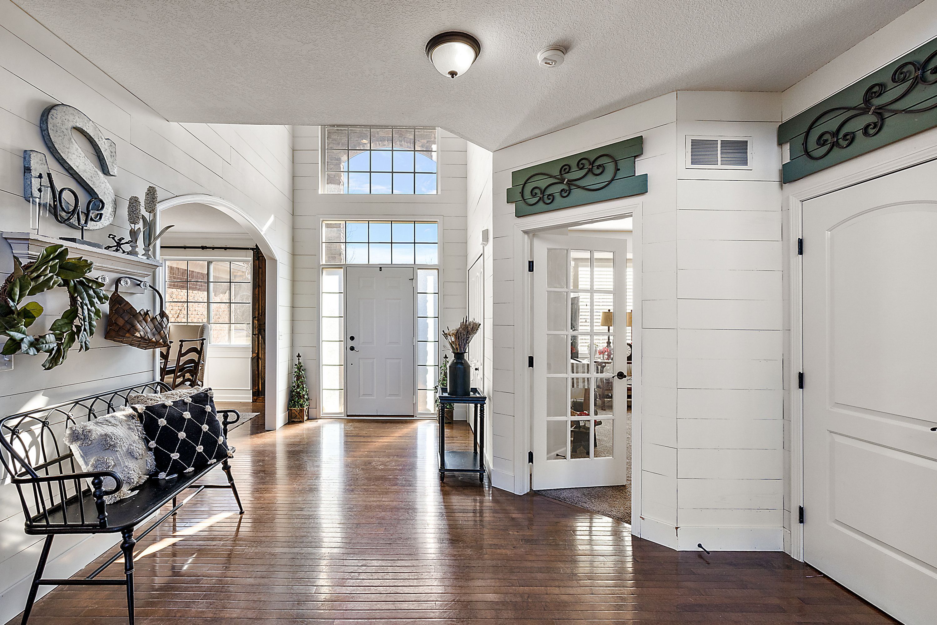 52860 WILLOWBROOK Drive