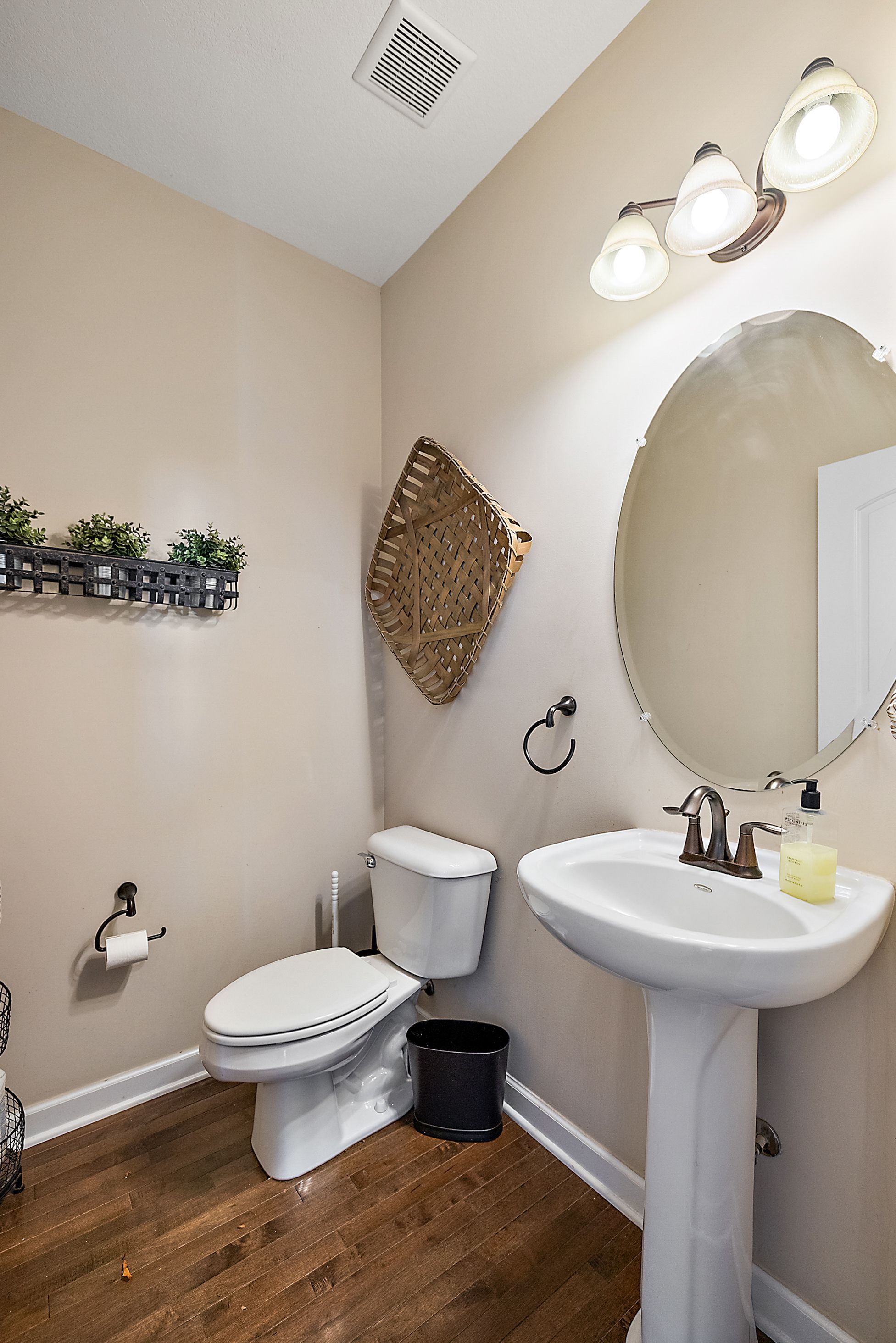 52860 WILLOWBROOK Drive