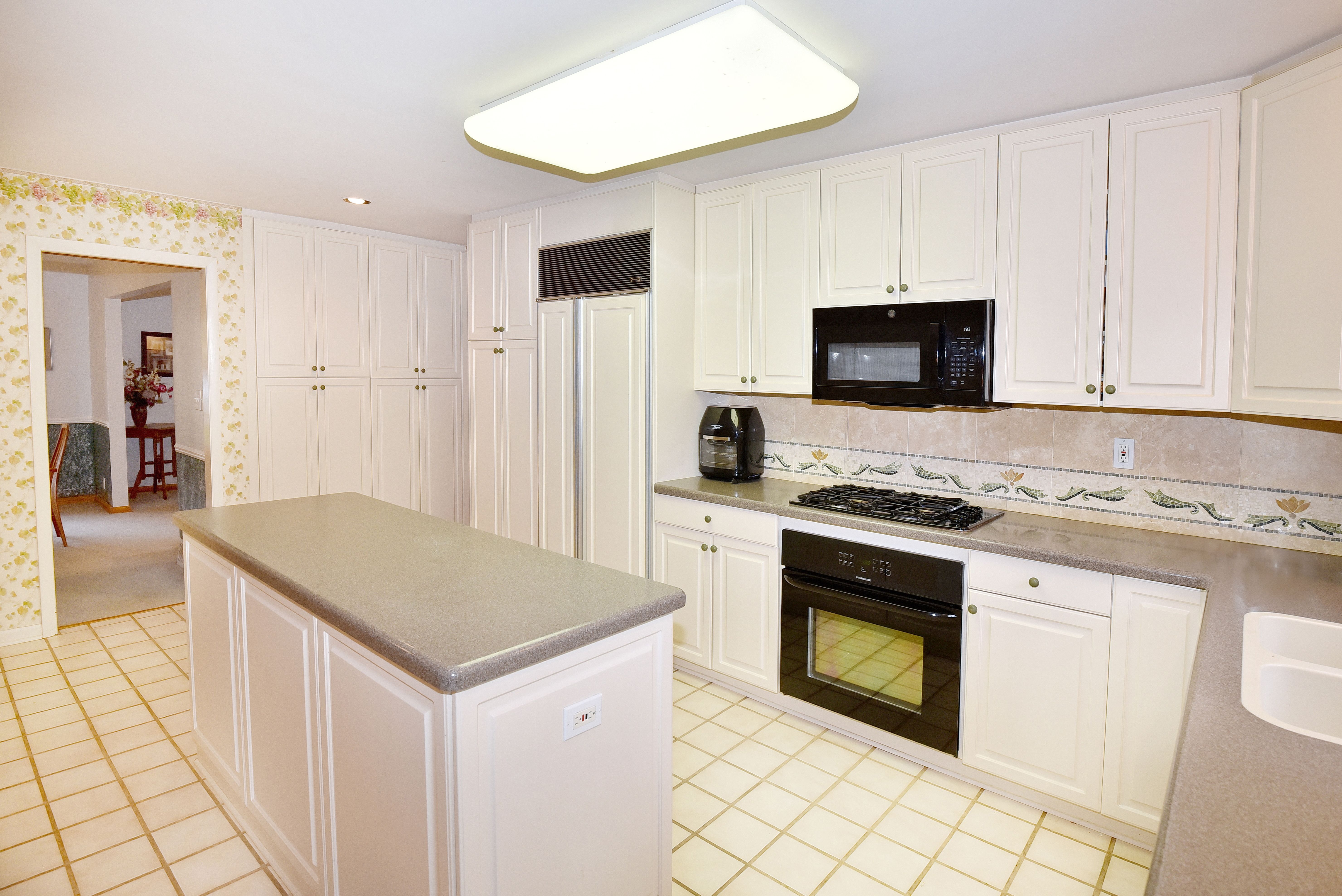 4837 Kew Court