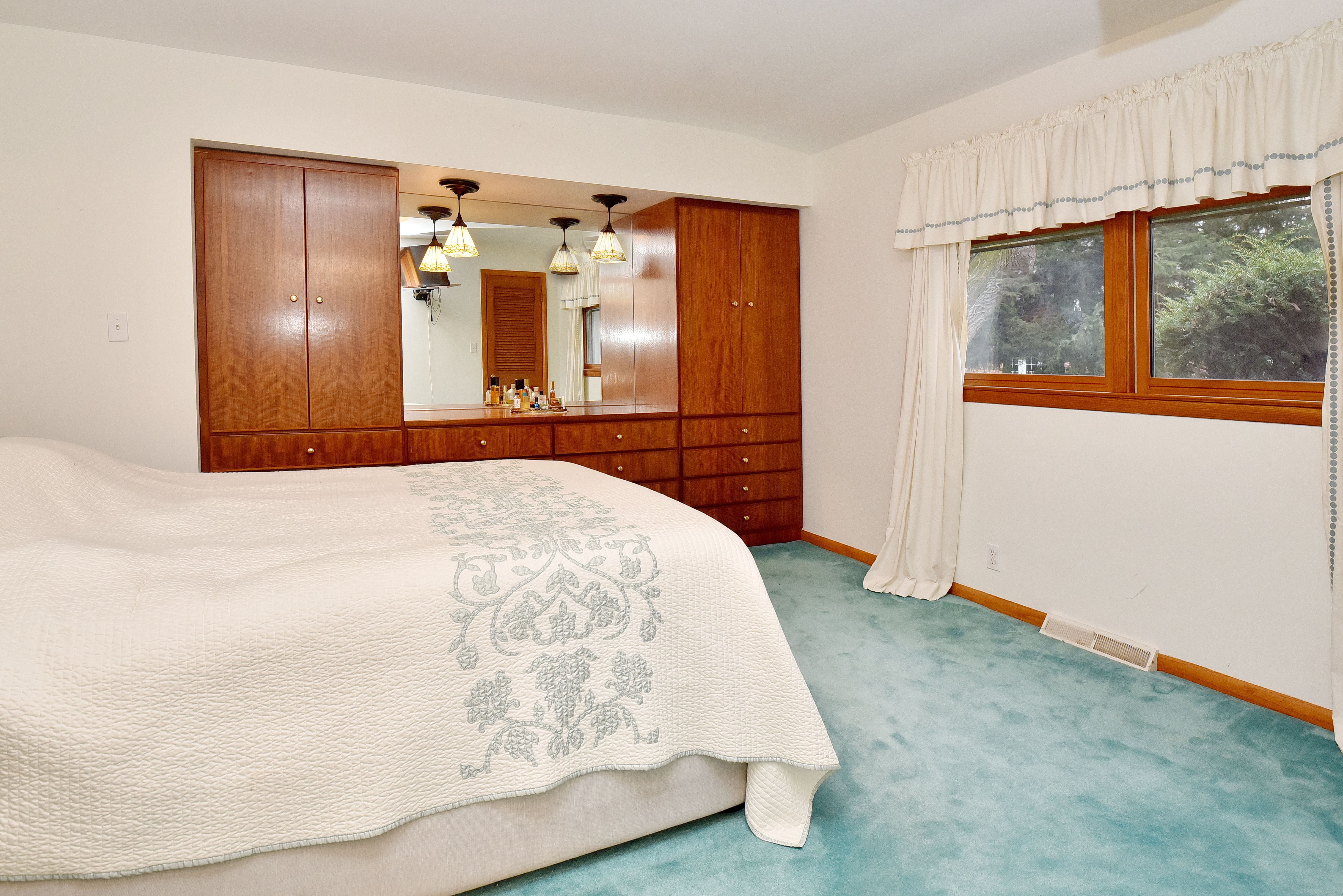 4837 Kew Court