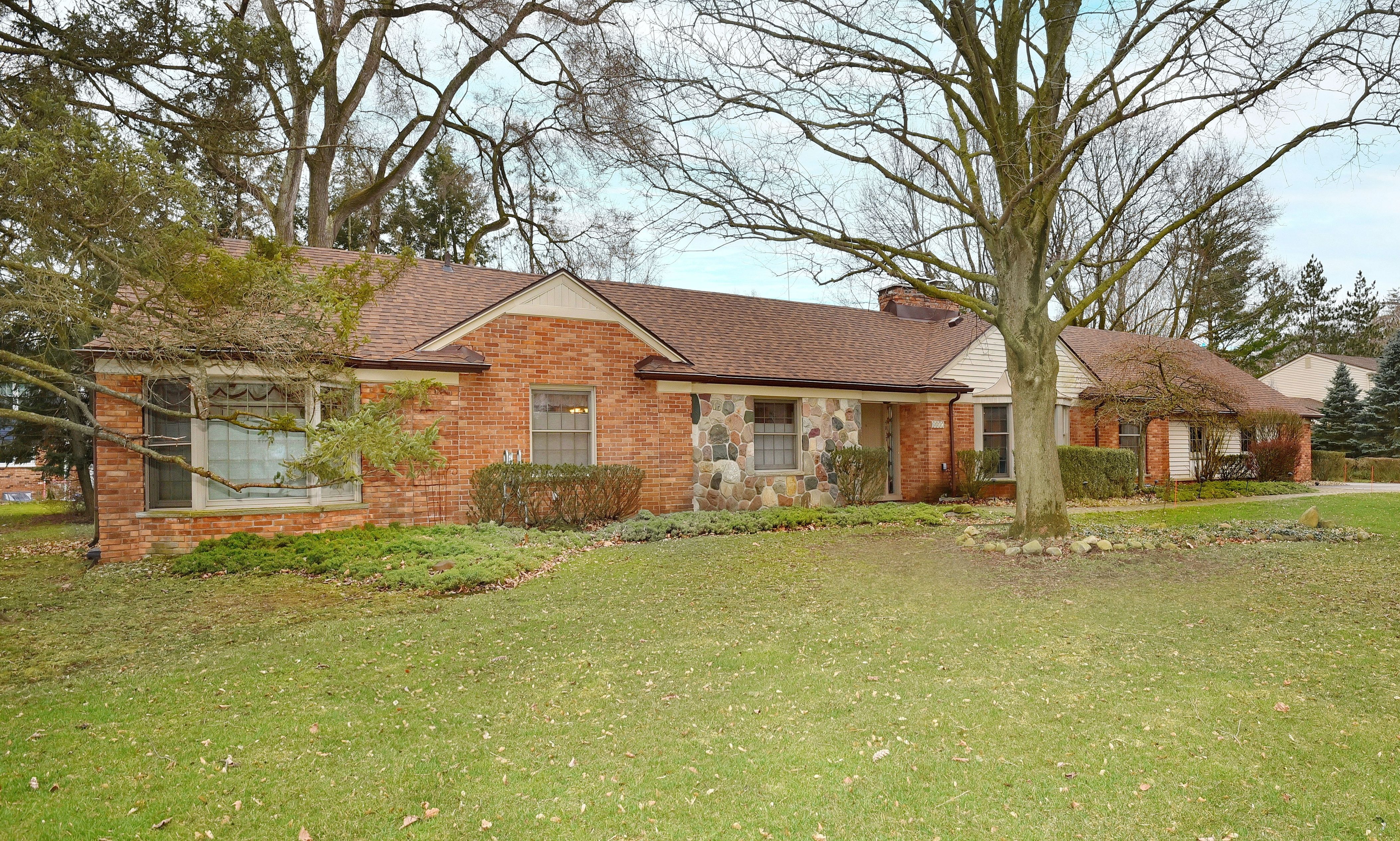 4837 Kew Court