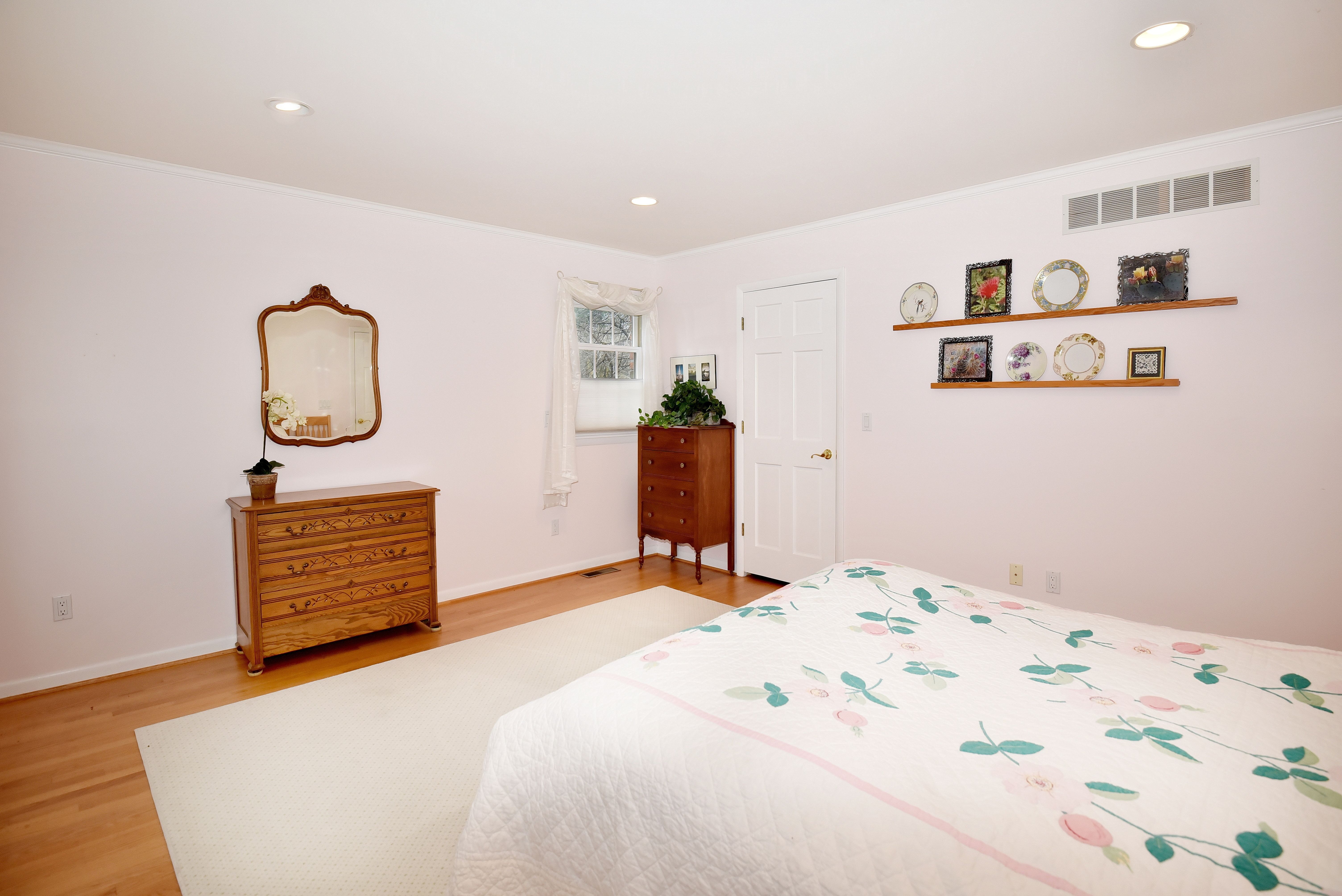 4837 Kew Court