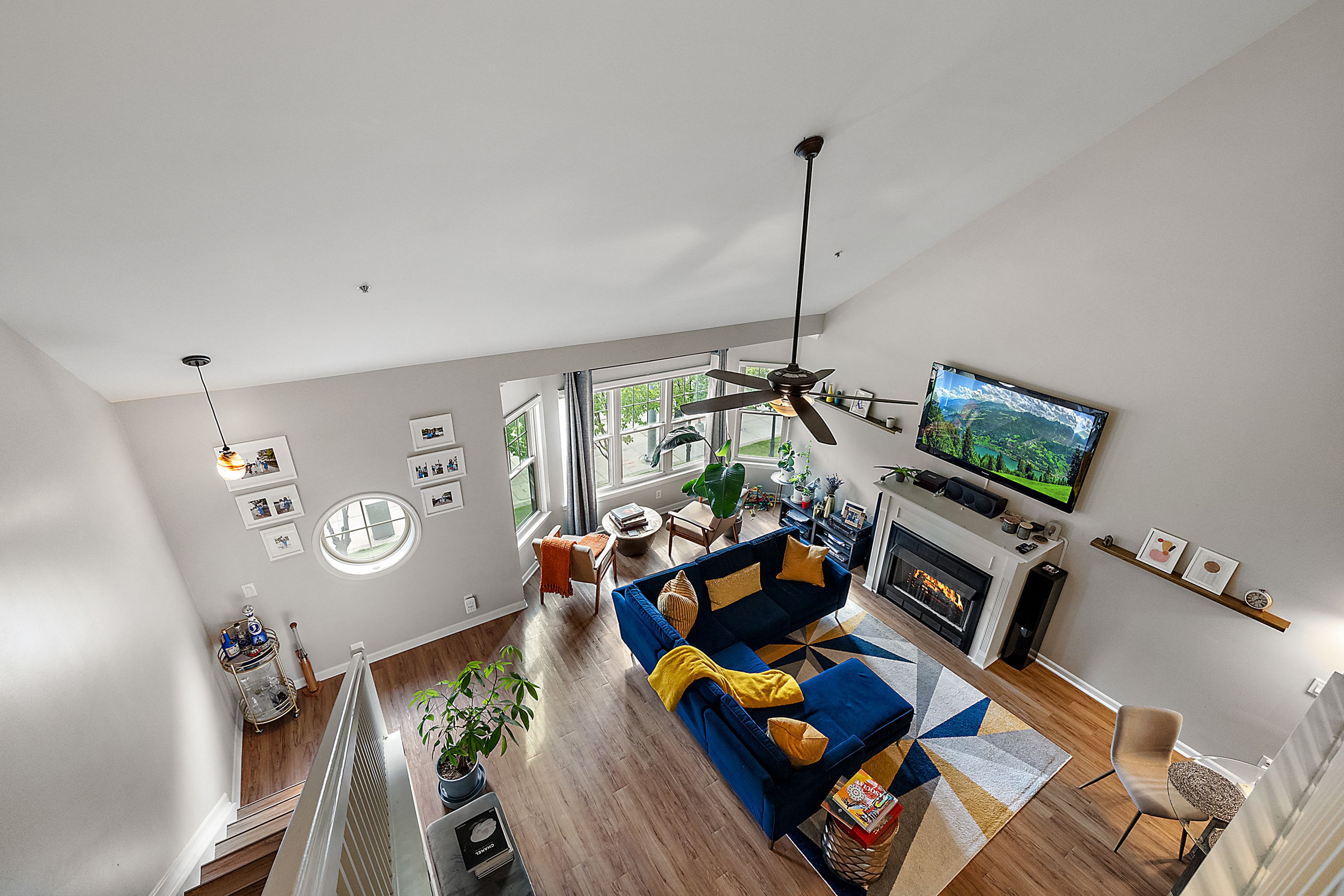 2554 WOODWARD Avenue