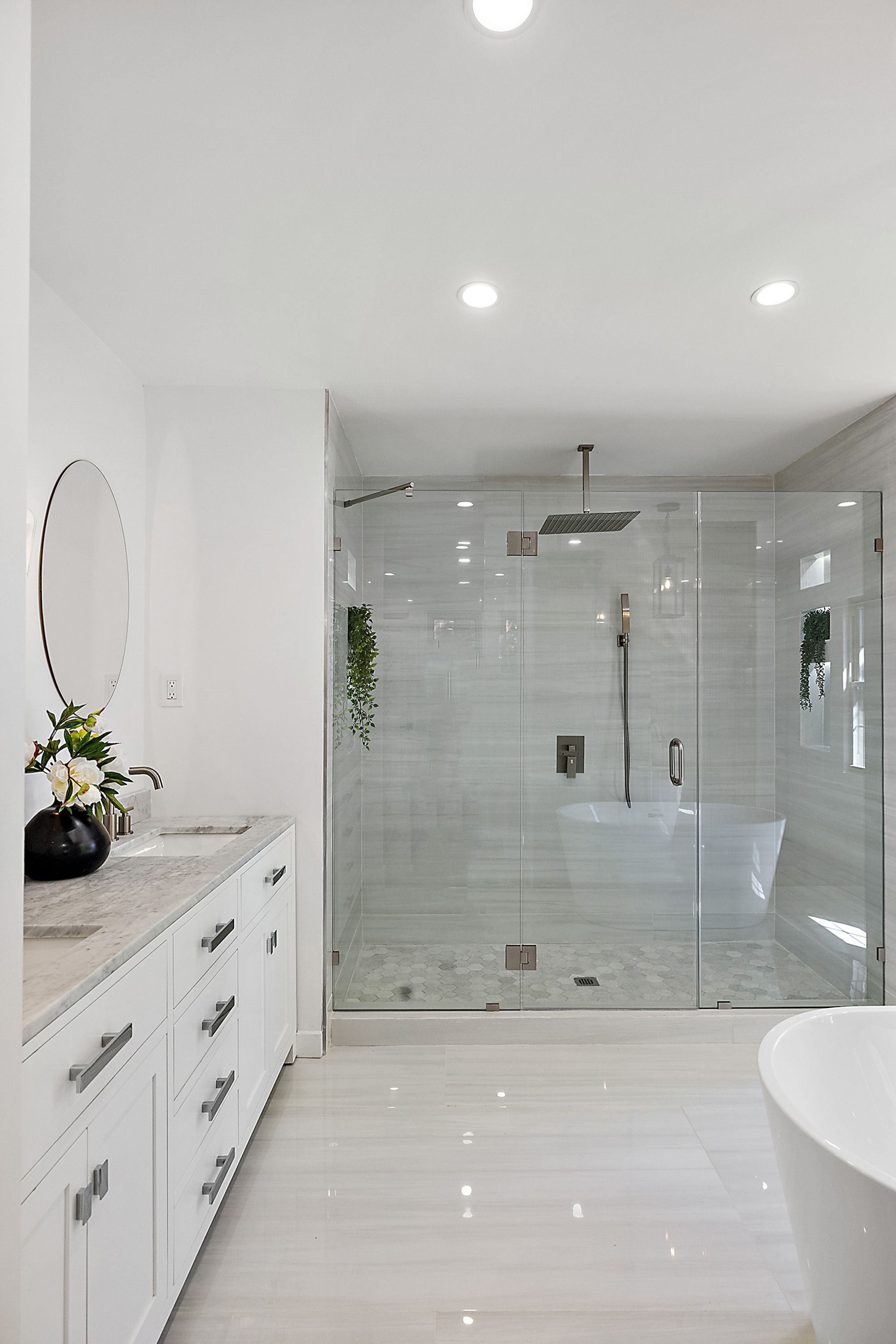 2423 CHICAGO Boulevard