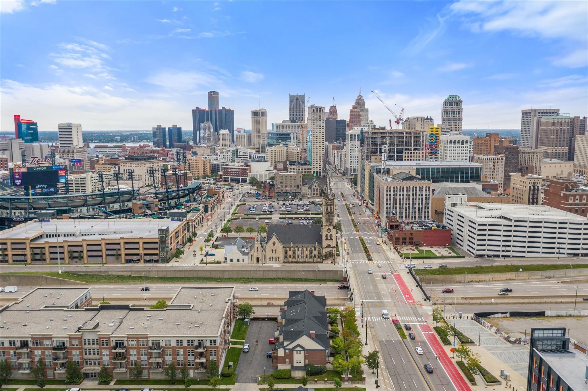 2452 WOODWARD AVE # 6/1