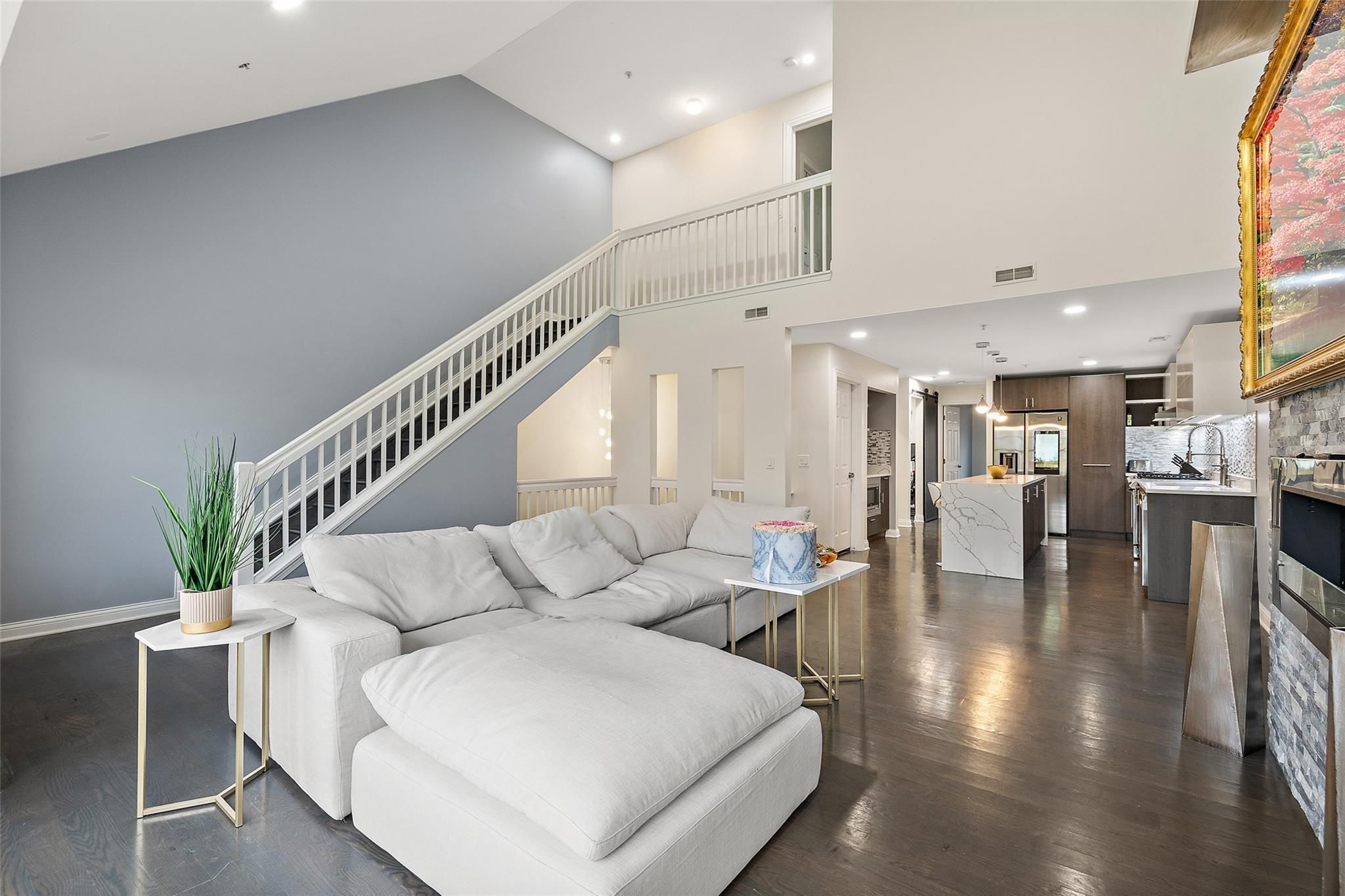 2452 WOODWARD AVE # 6/1