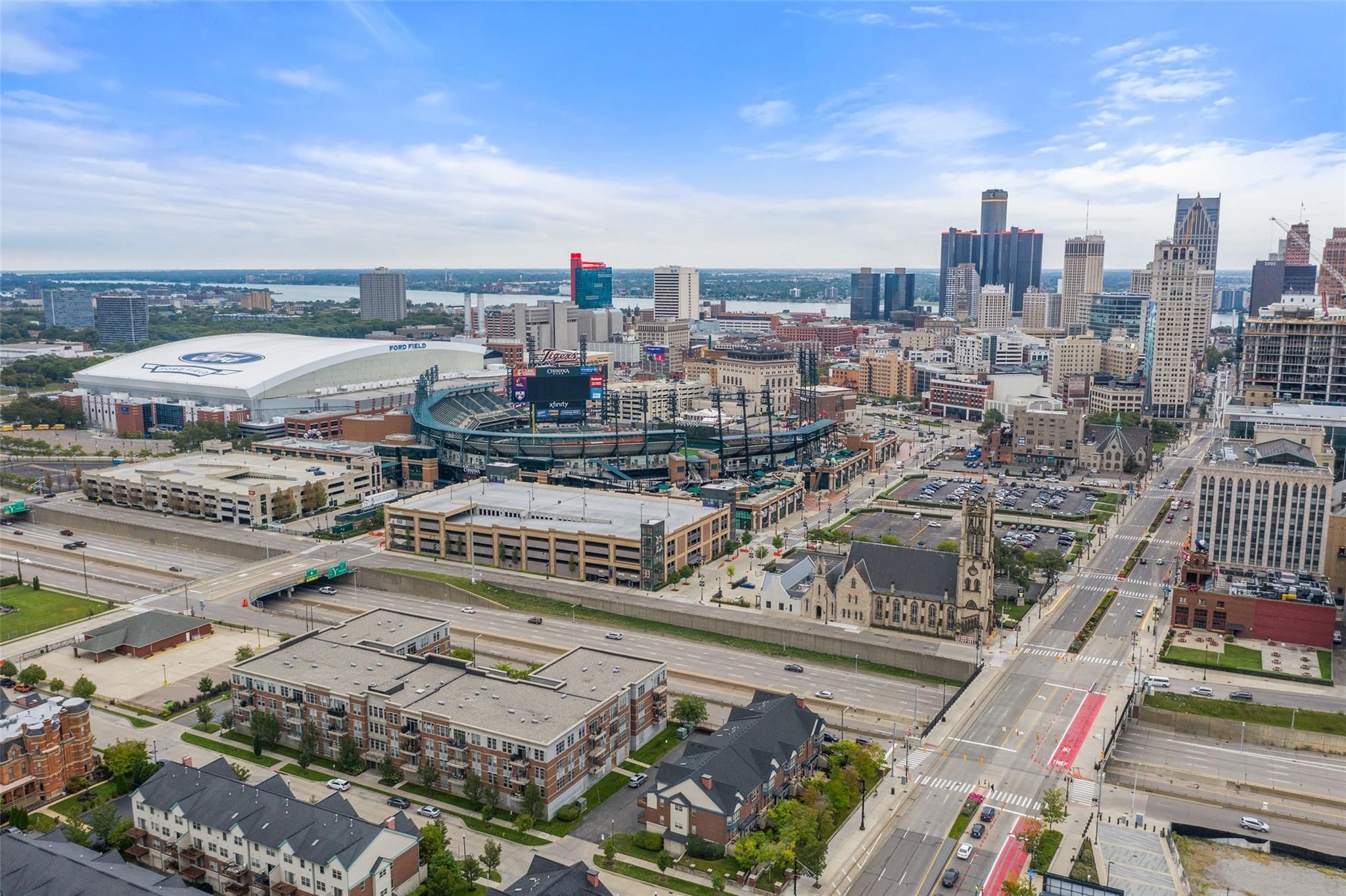 2452 WOODWARD AVE # 6/1