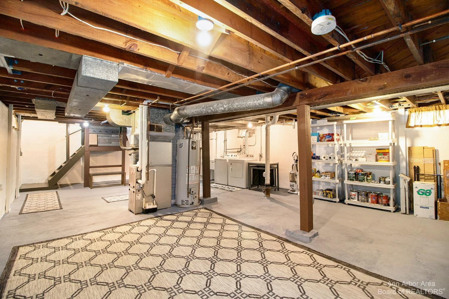 815 Hillcrest Drive