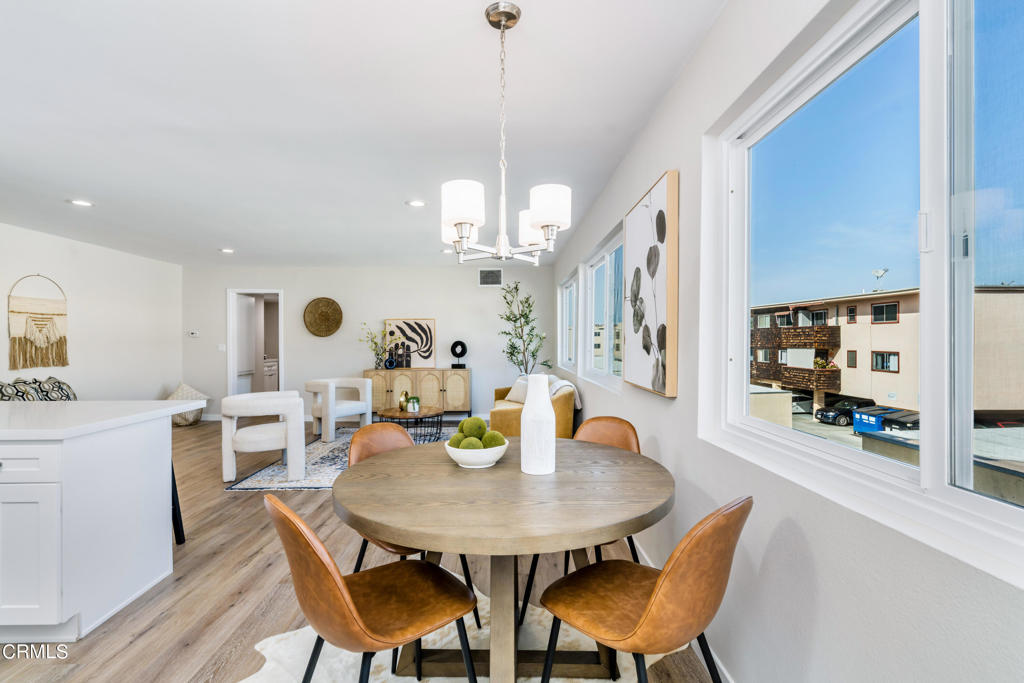 5354 Lindley Avenue 210