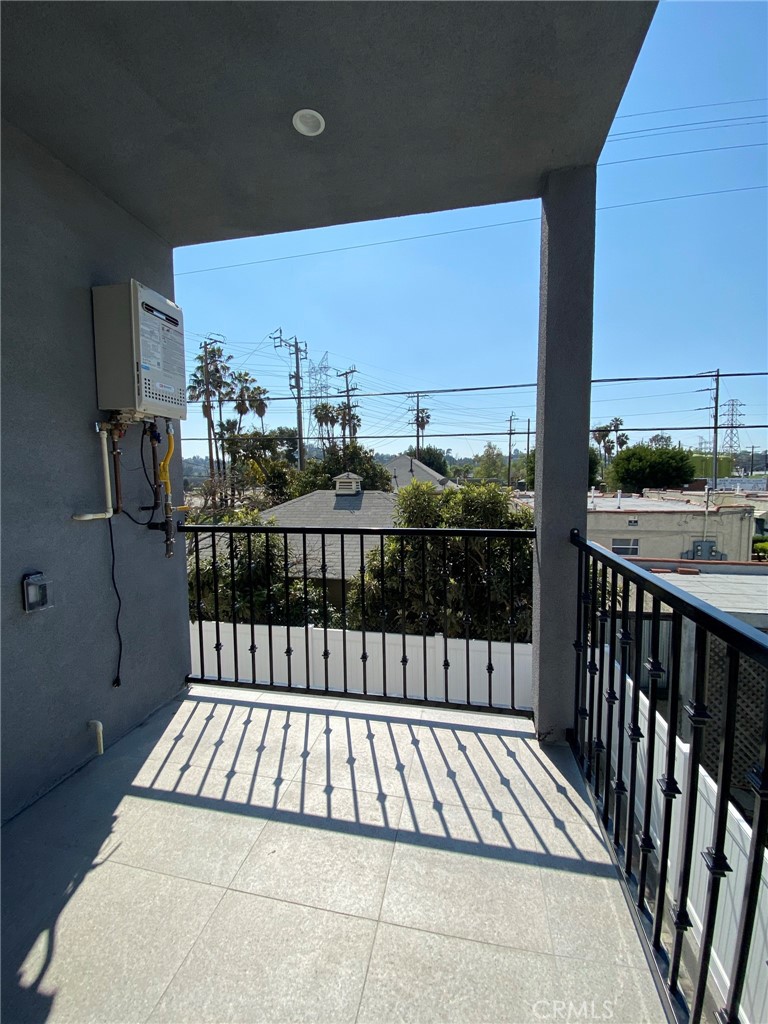 3042 Atwater Avenue 1