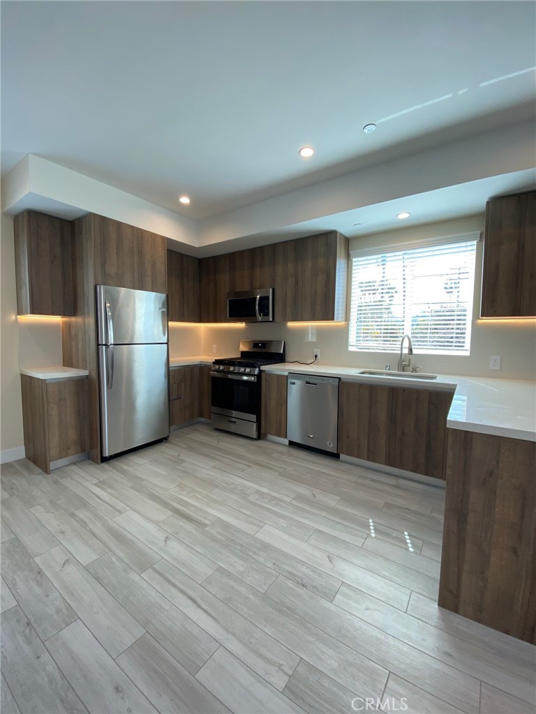 3042 Atwater Avenue 1