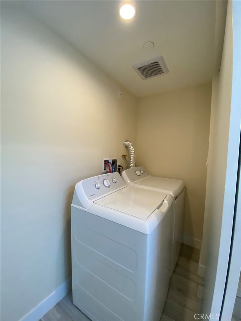 3042 Atwater Avenue 1