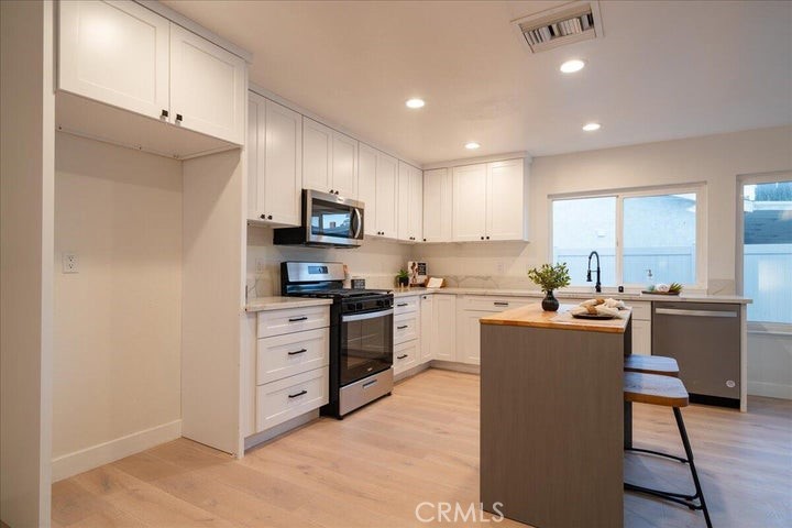 3154 Larwood Drive
