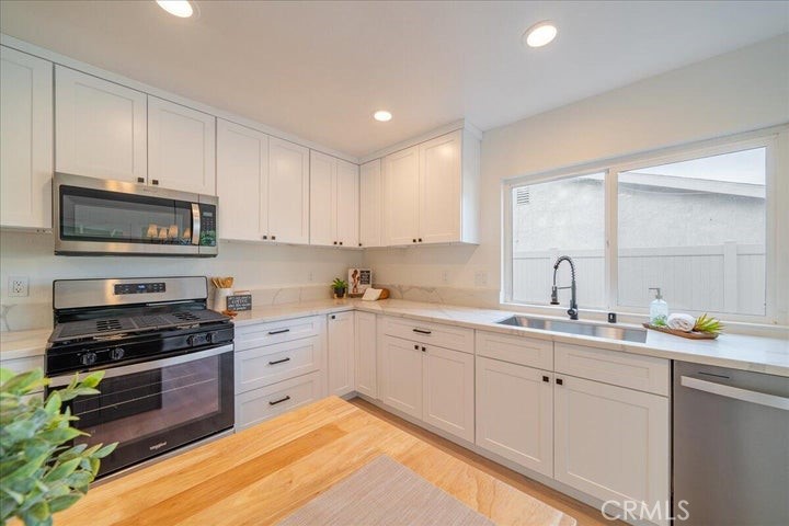 3154 Larwood Drive